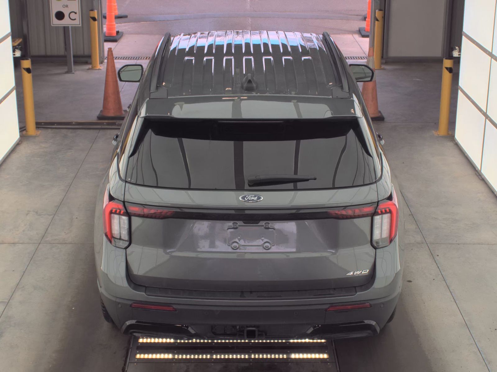 2025 Ford Explorer ST-Line AWD