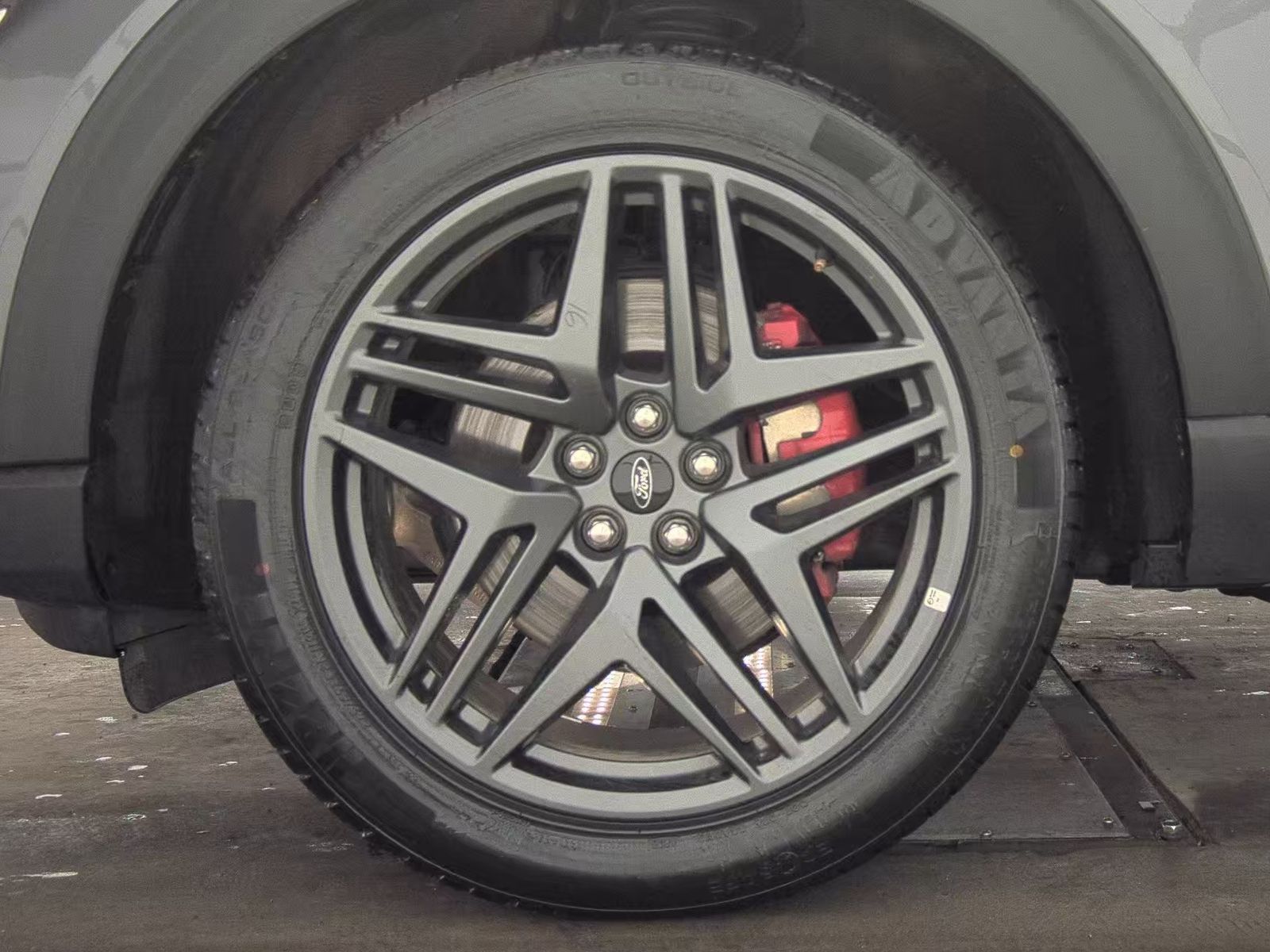 2025 Ford Explorer ST-Line AWD