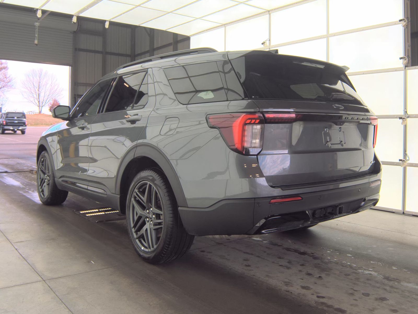 2025 Ford Explorer ST-Line AWD