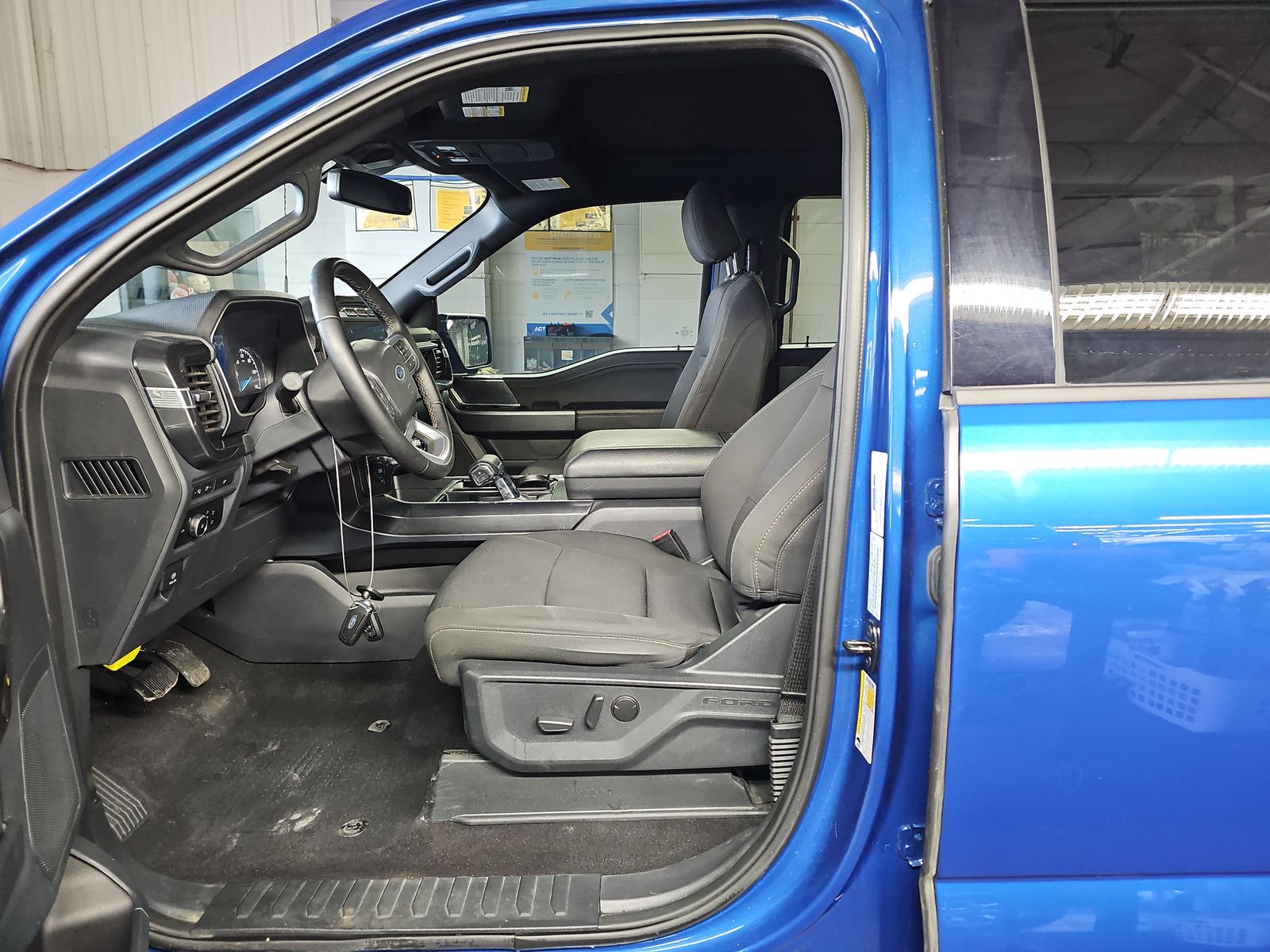 2023 Ford F-150 XLT AWD