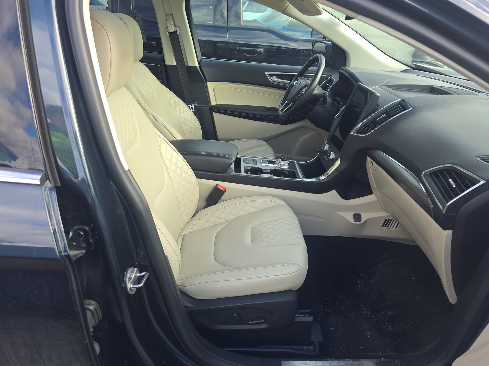 2023 Ford Edge Titanium AWD