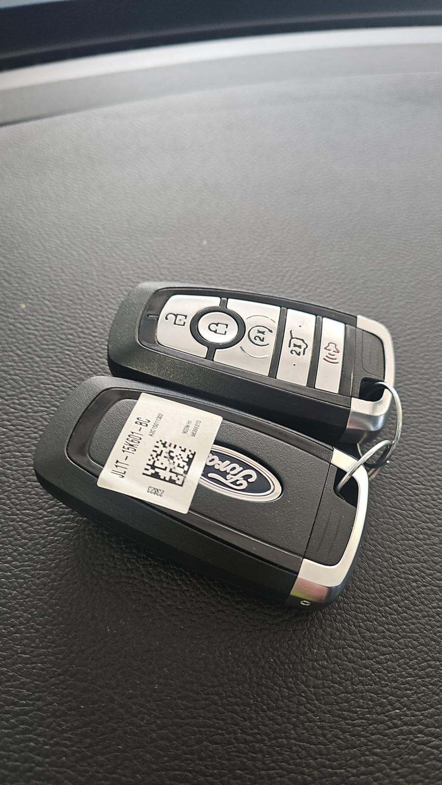 2023 Ford Explorer XLT RWD