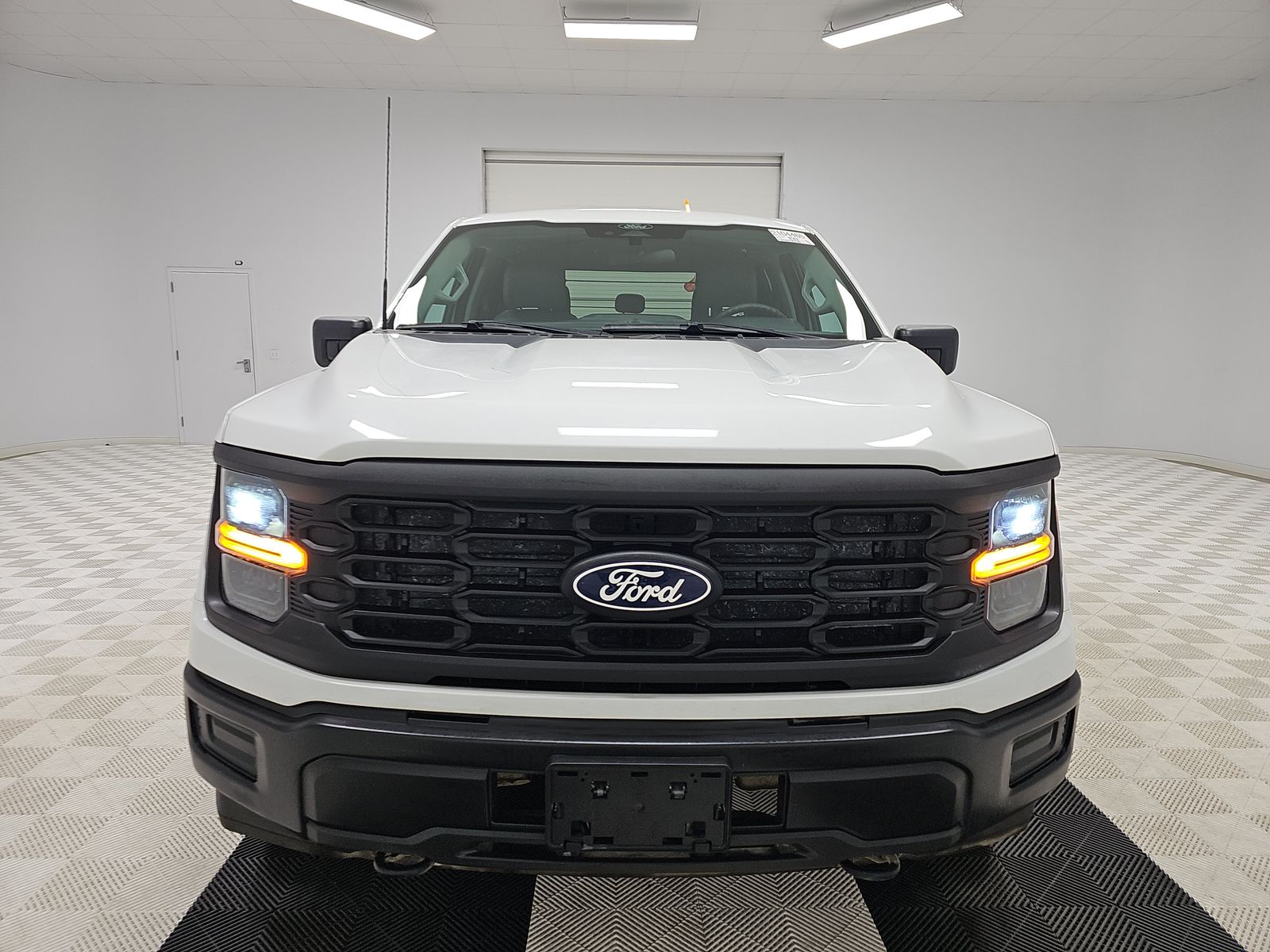2024 Ford F-150 XL AWD