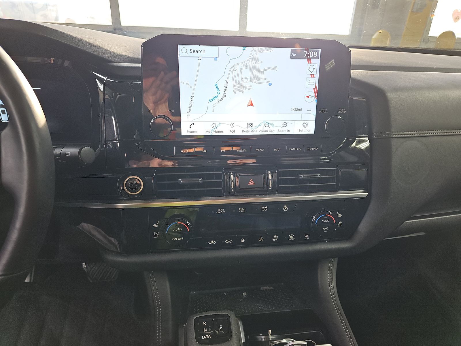 2024 Nissan Pathfinder Platinum FWD