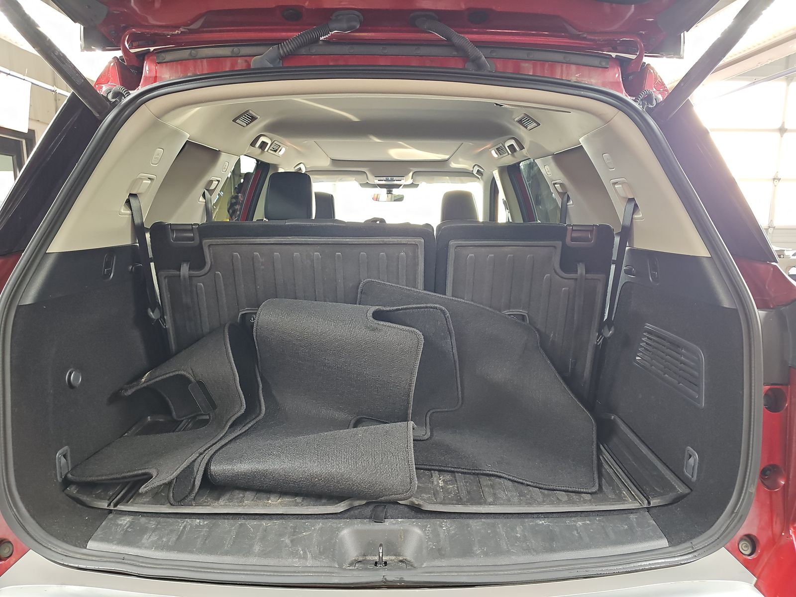 2024 Nissan Pathfinder Platinum FWD