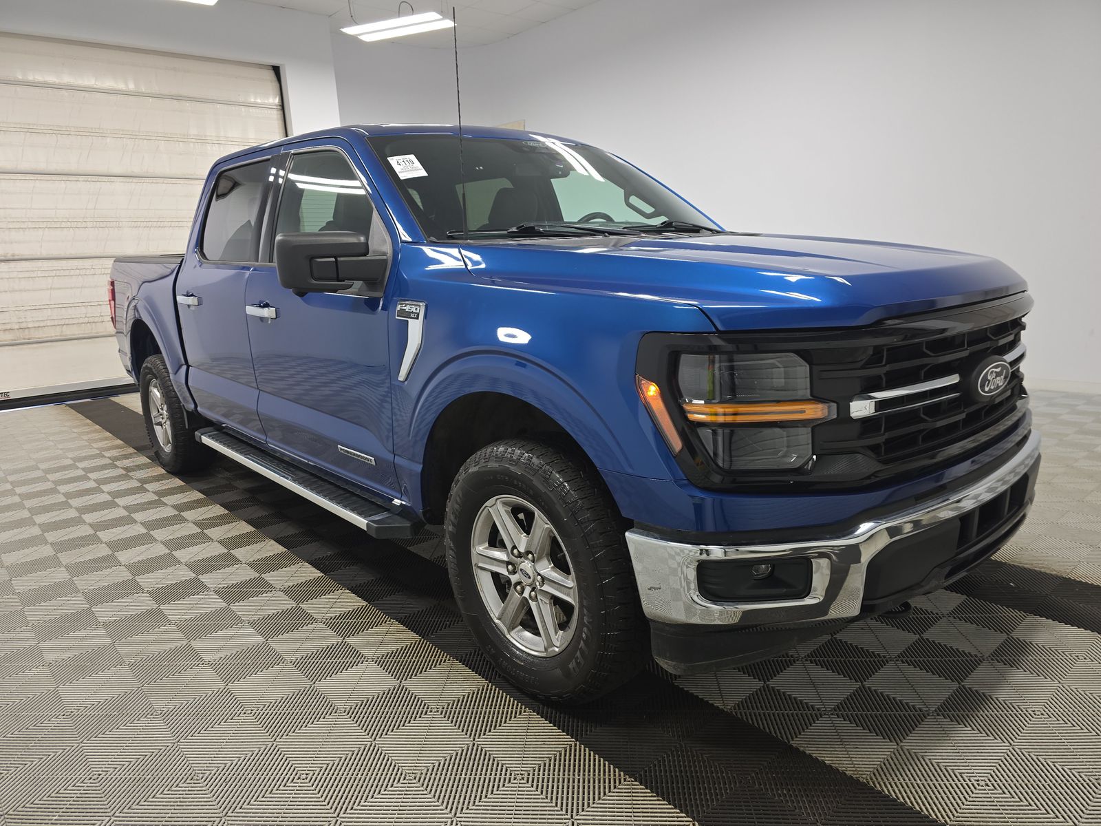 2024 Ford F-150 Hybrid XLT AWD