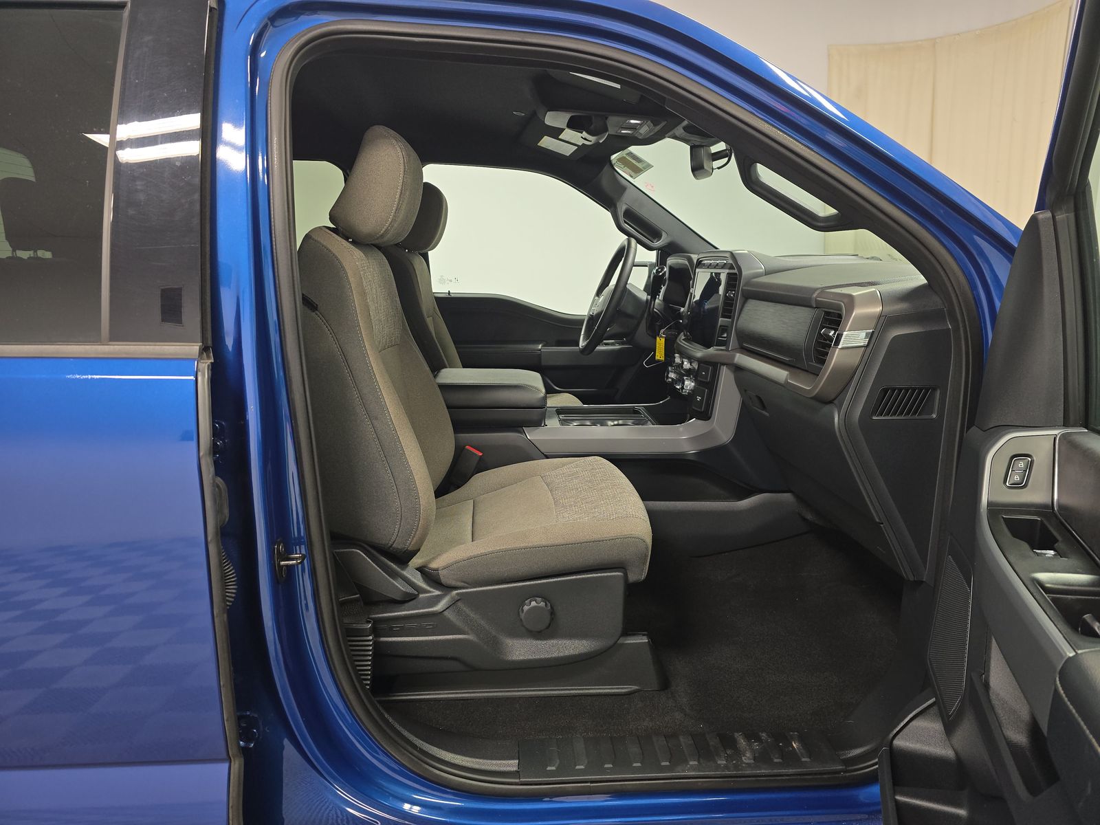 2024 Ford F-150 Hybrid XLT AWD