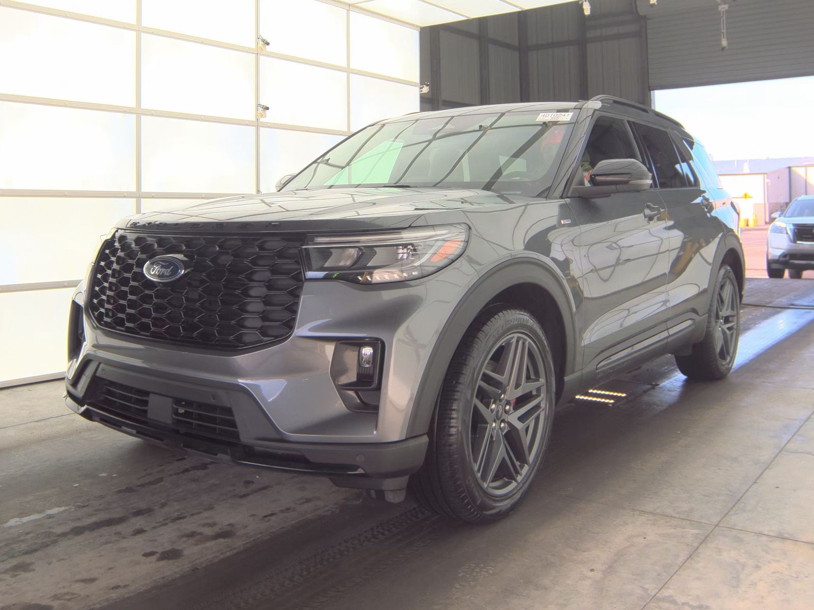 2025 Ford Explorer ST-Line AWD