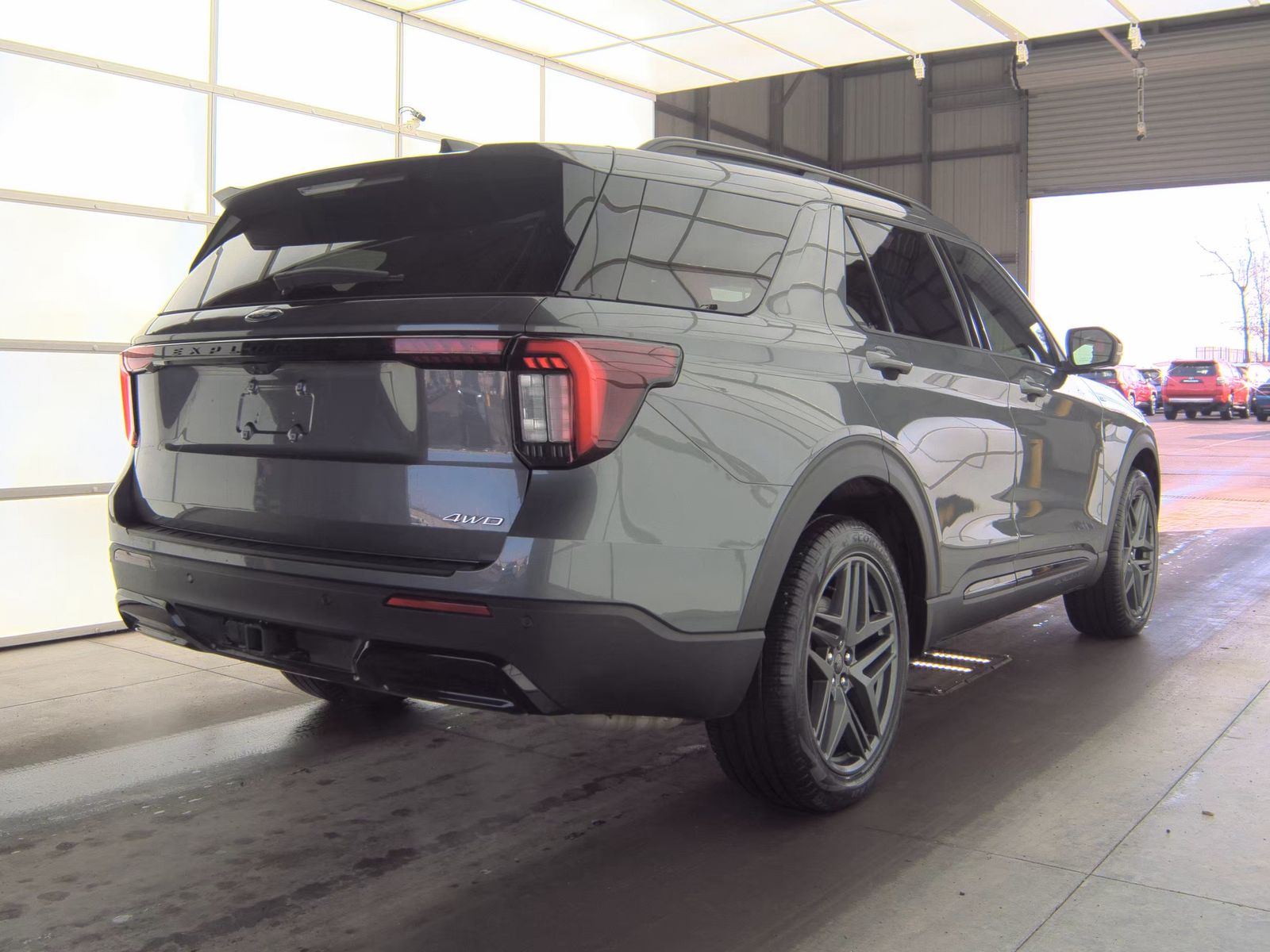 2025 Ford Explorer ST-Line AWD