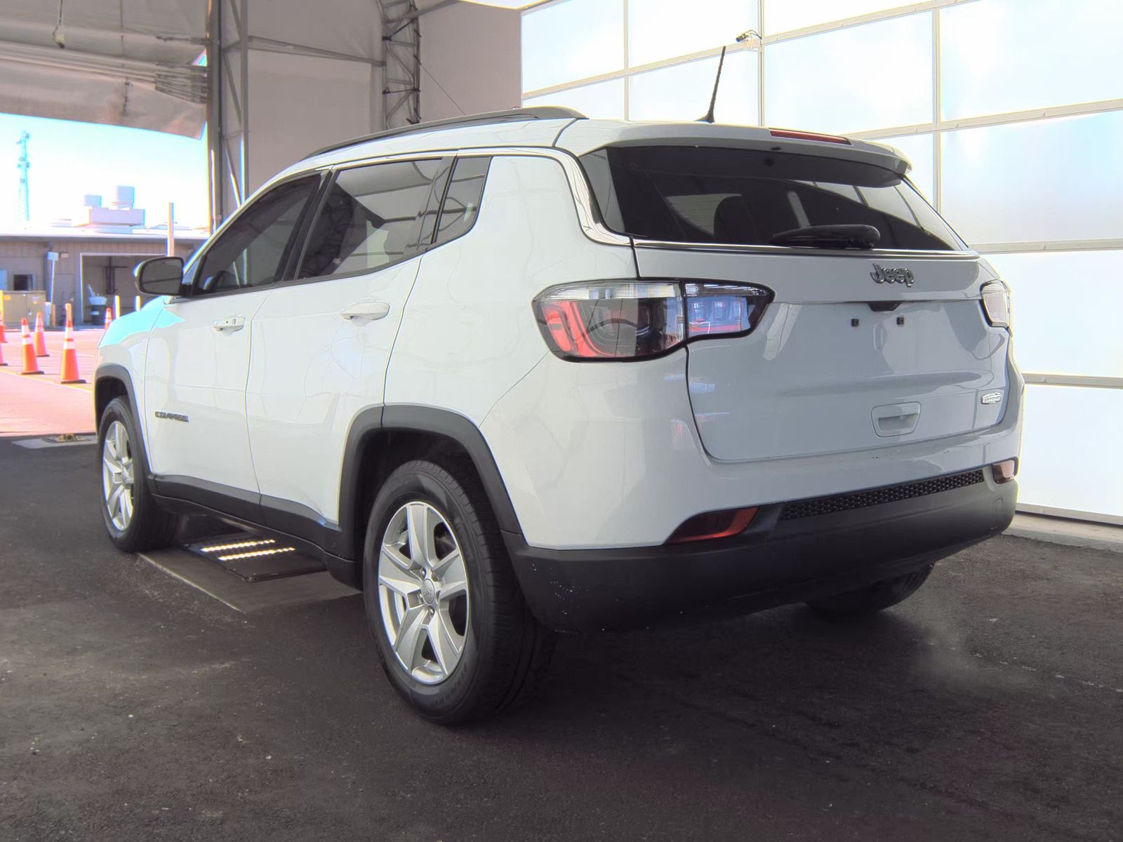 2022 Jeep Compass Latitude FWD