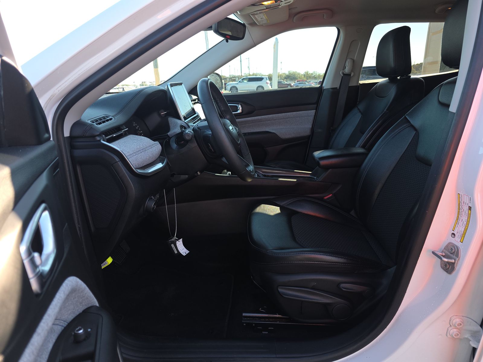 2022 Jeep Compass Latitude FWD