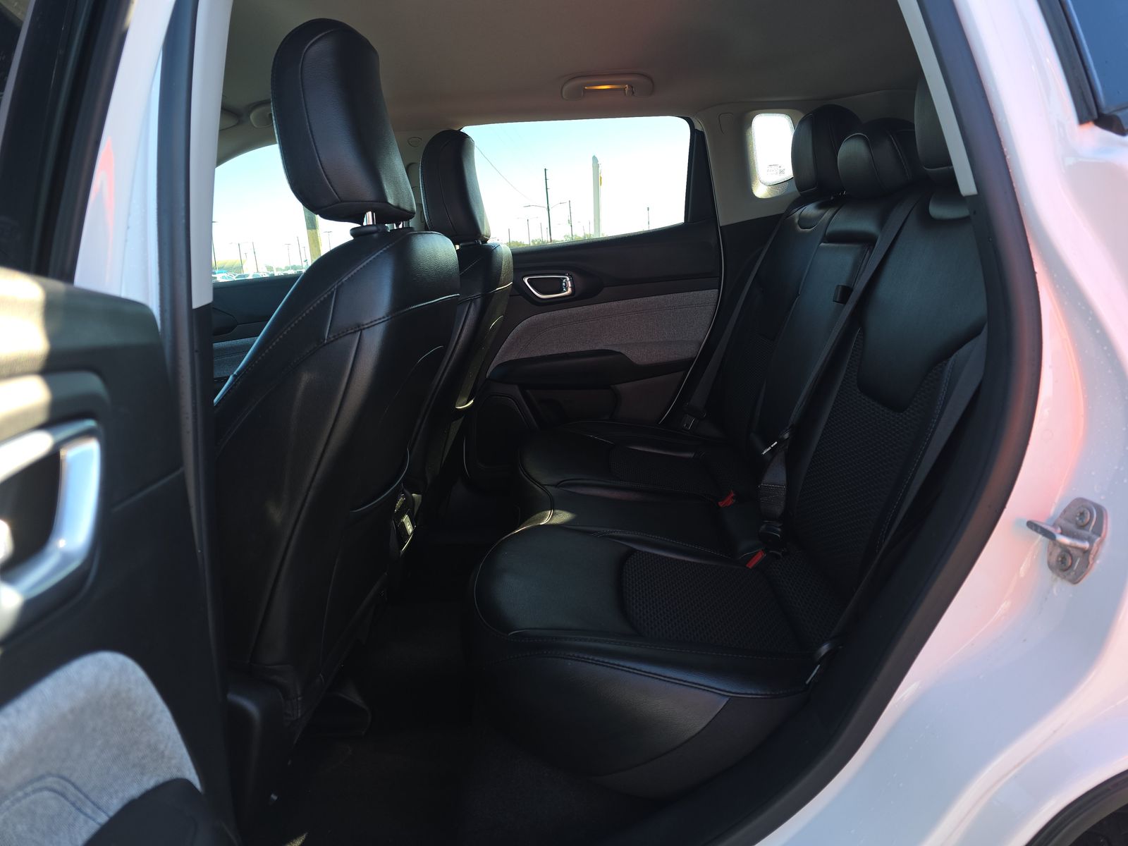 2022 Jeep Compass Latitude FWD