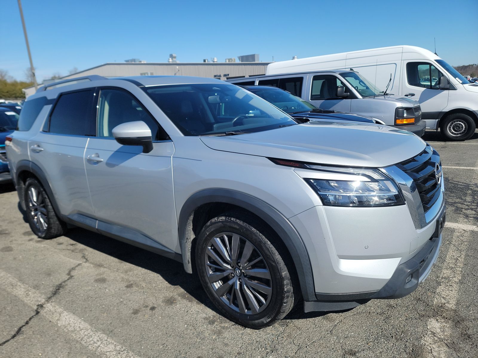 2022 Nissan Pathfinder SL AWD