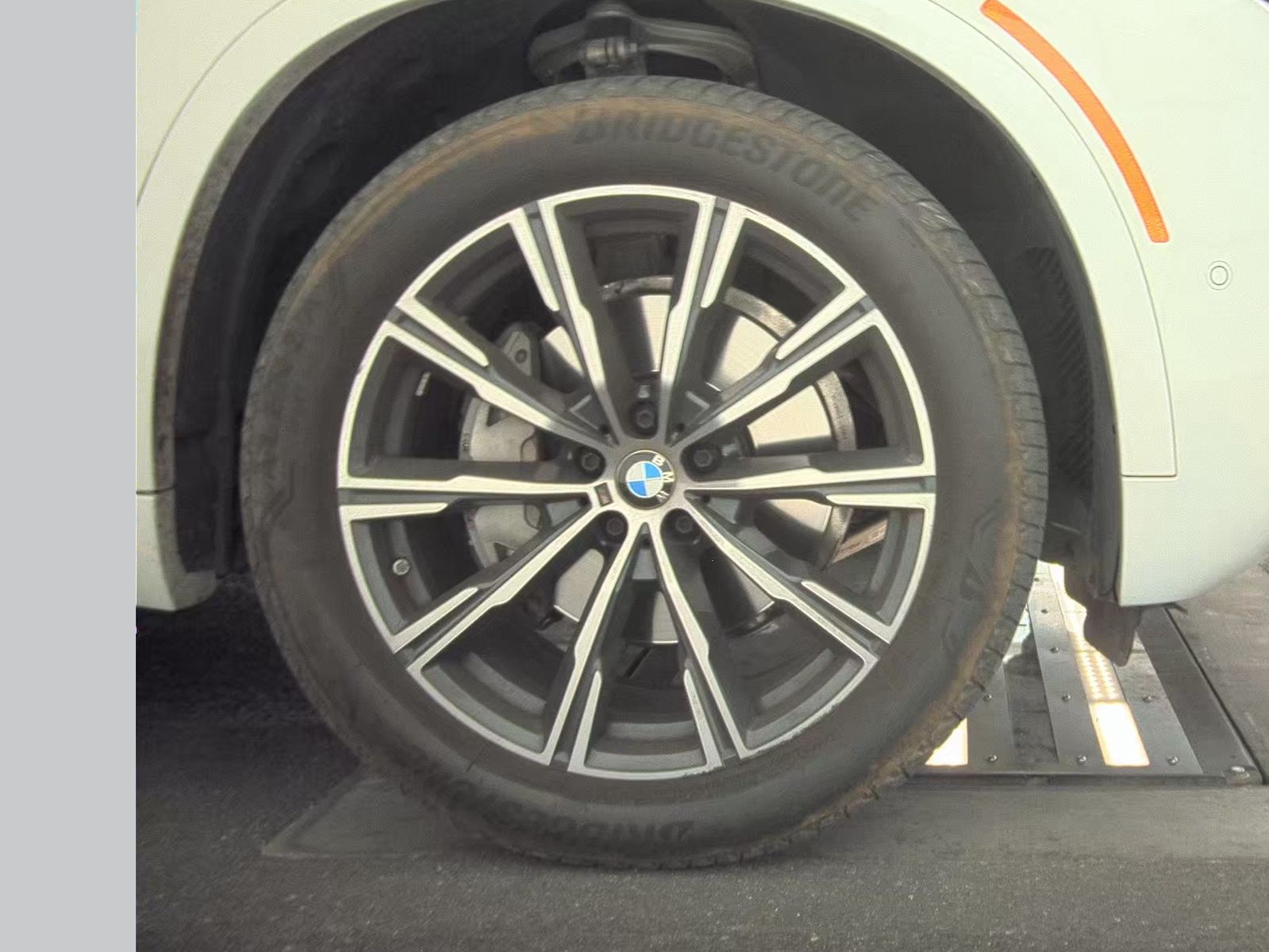 2025 BMW X5 xDrive40i AWD