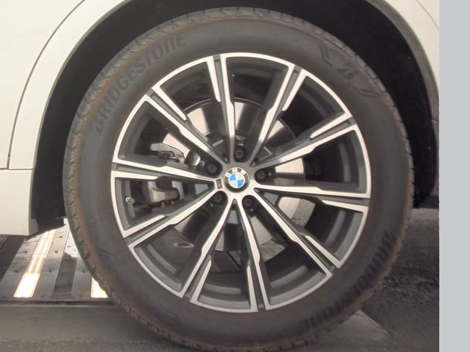 2025 BMW X5 xDrive40i AWD