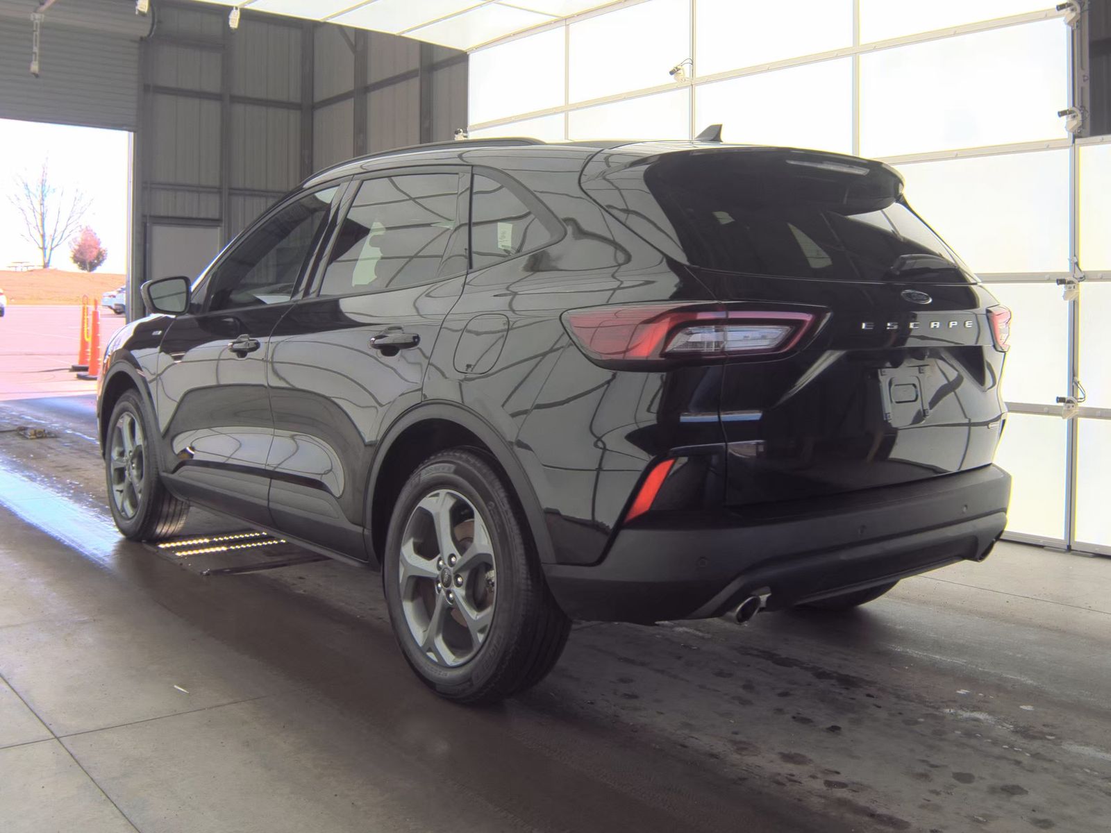 2025 Ford Escape Hybrid ST-Line Elite AWD