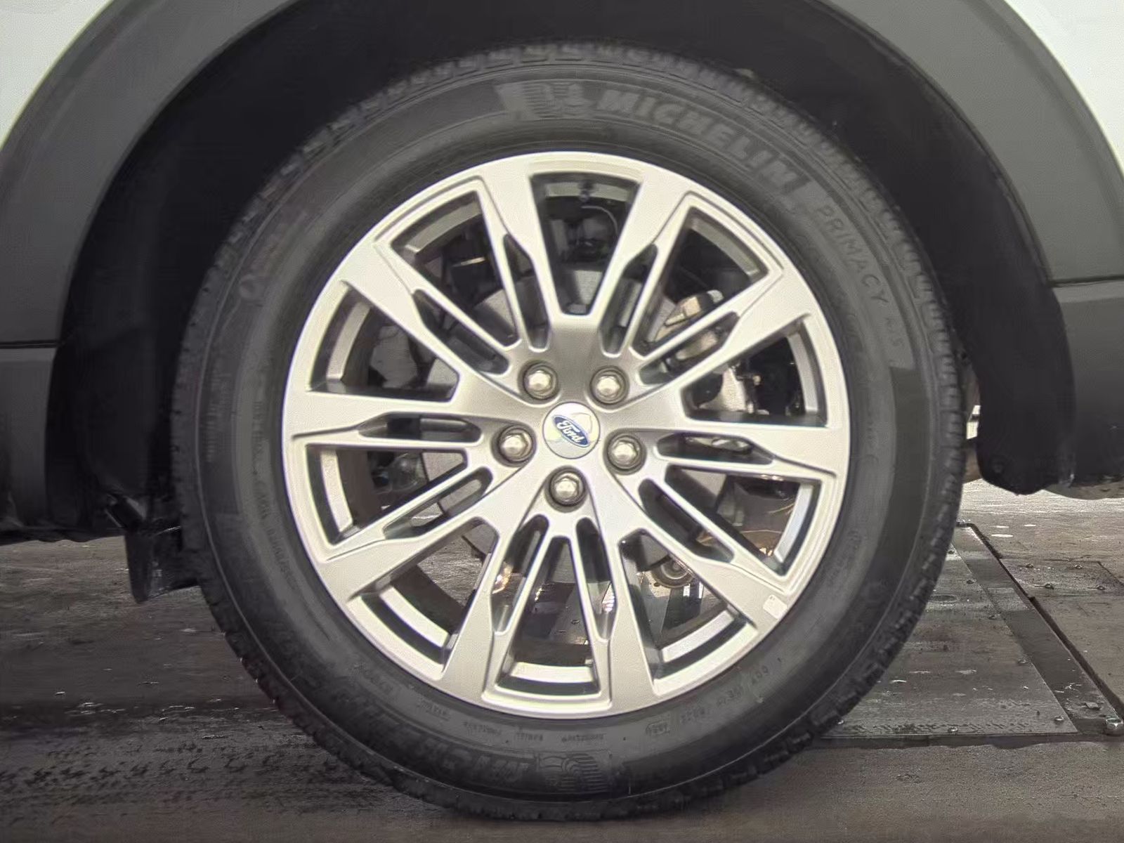 2025 Ford Explorer Platinum FWD