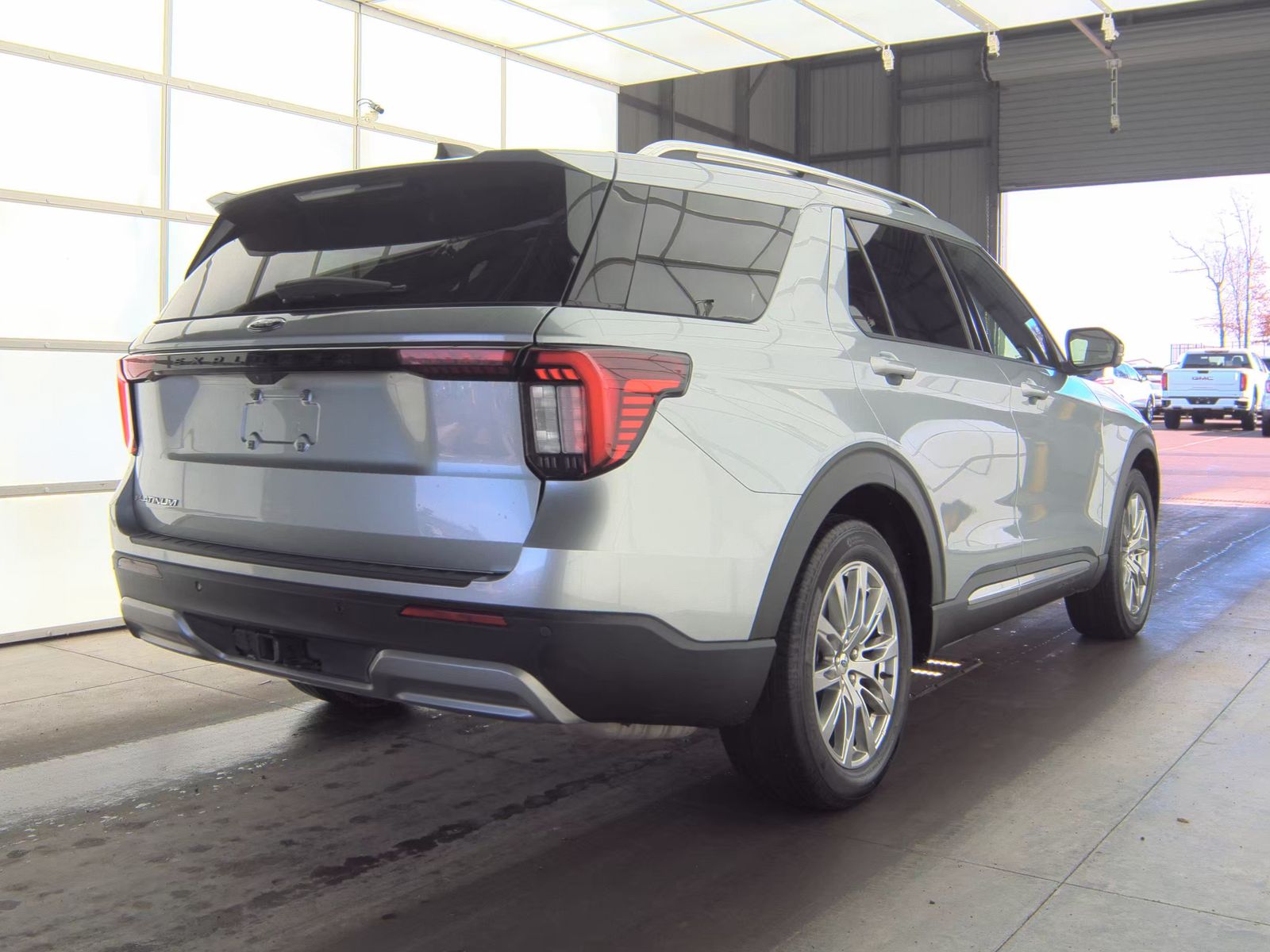 2025 Ford Explorer Platinum FWD