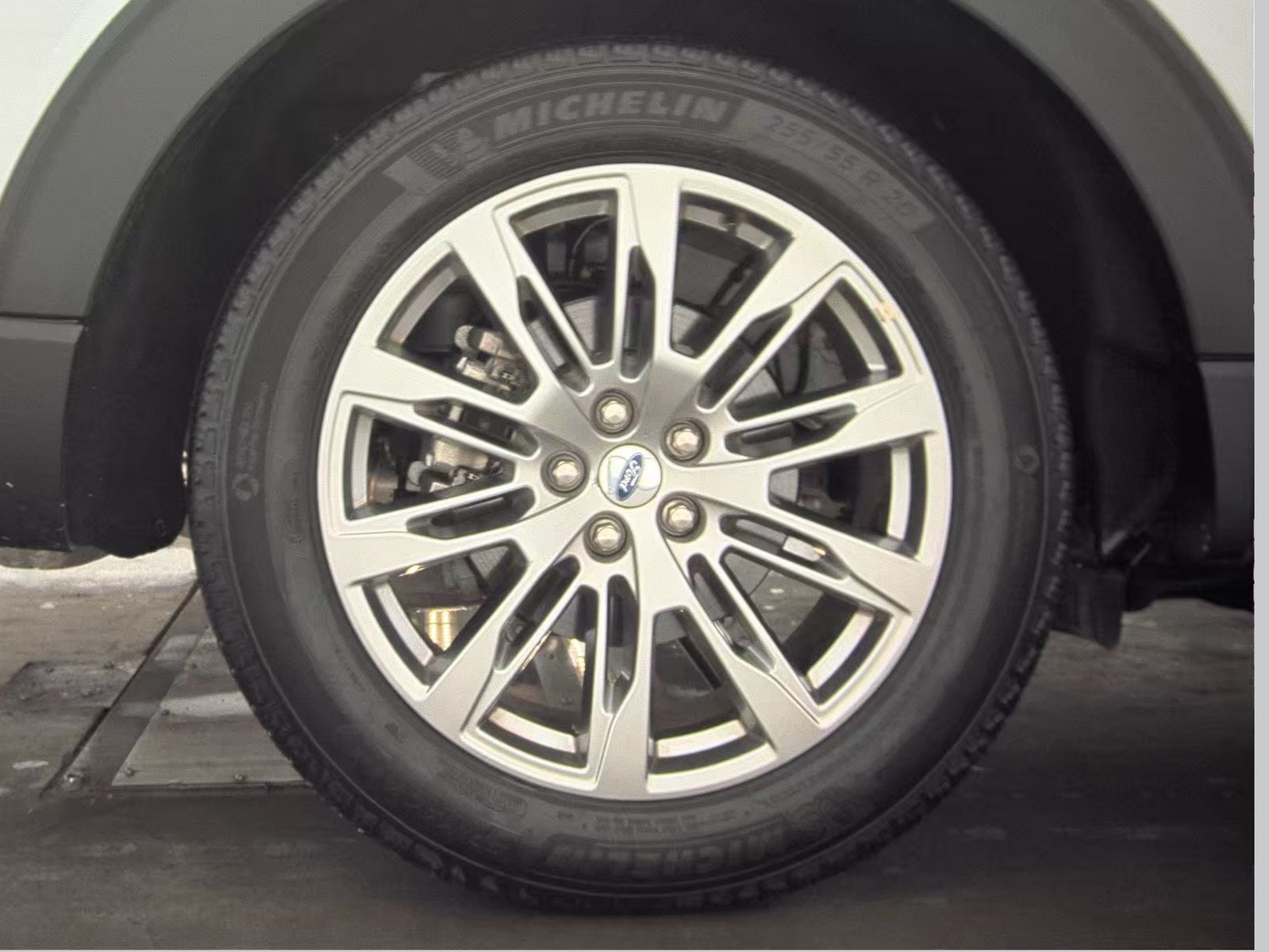 2025 Ford Explorer Platinum FWD