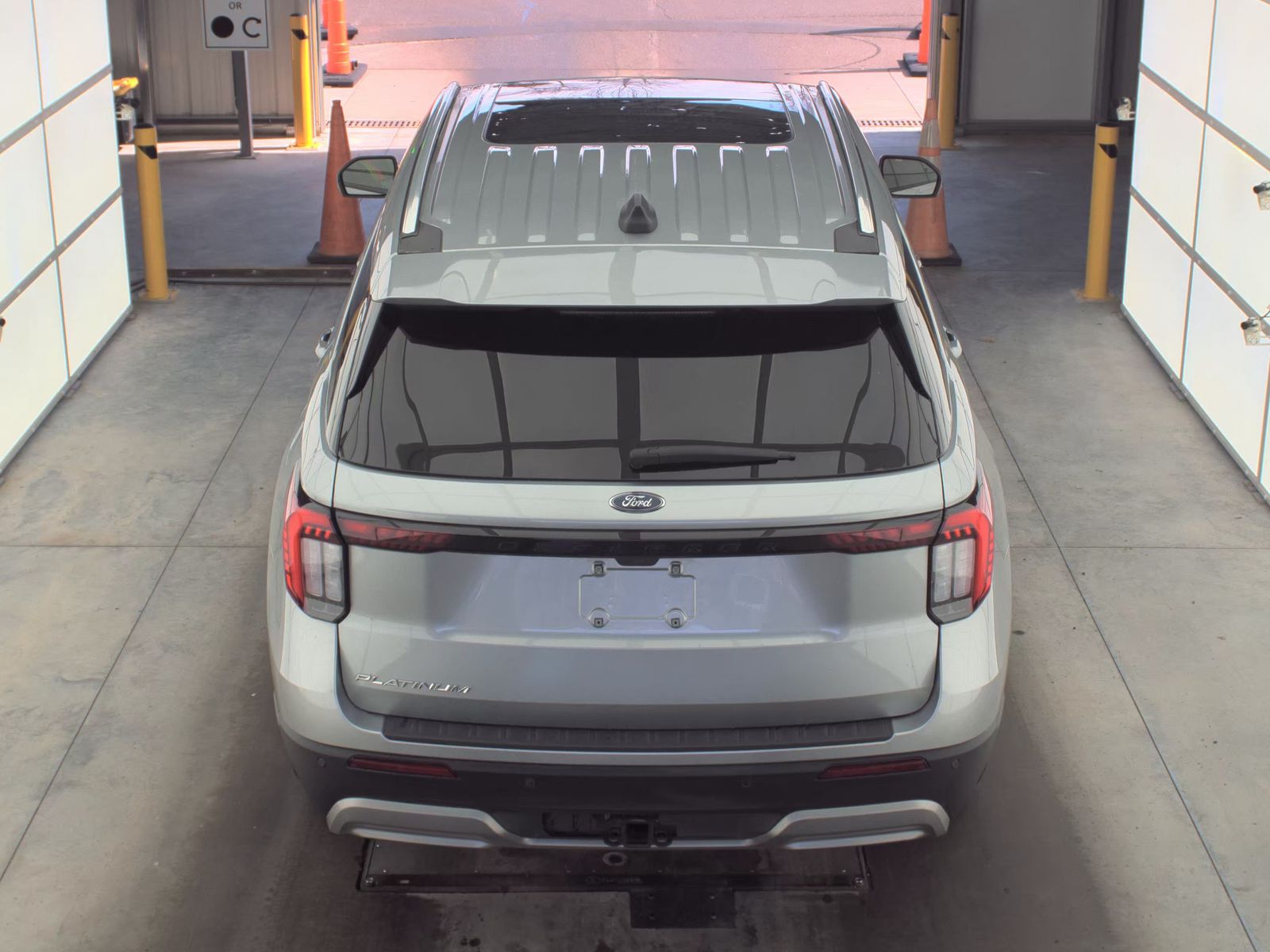 2025 Ford Explorer Platinum FWD