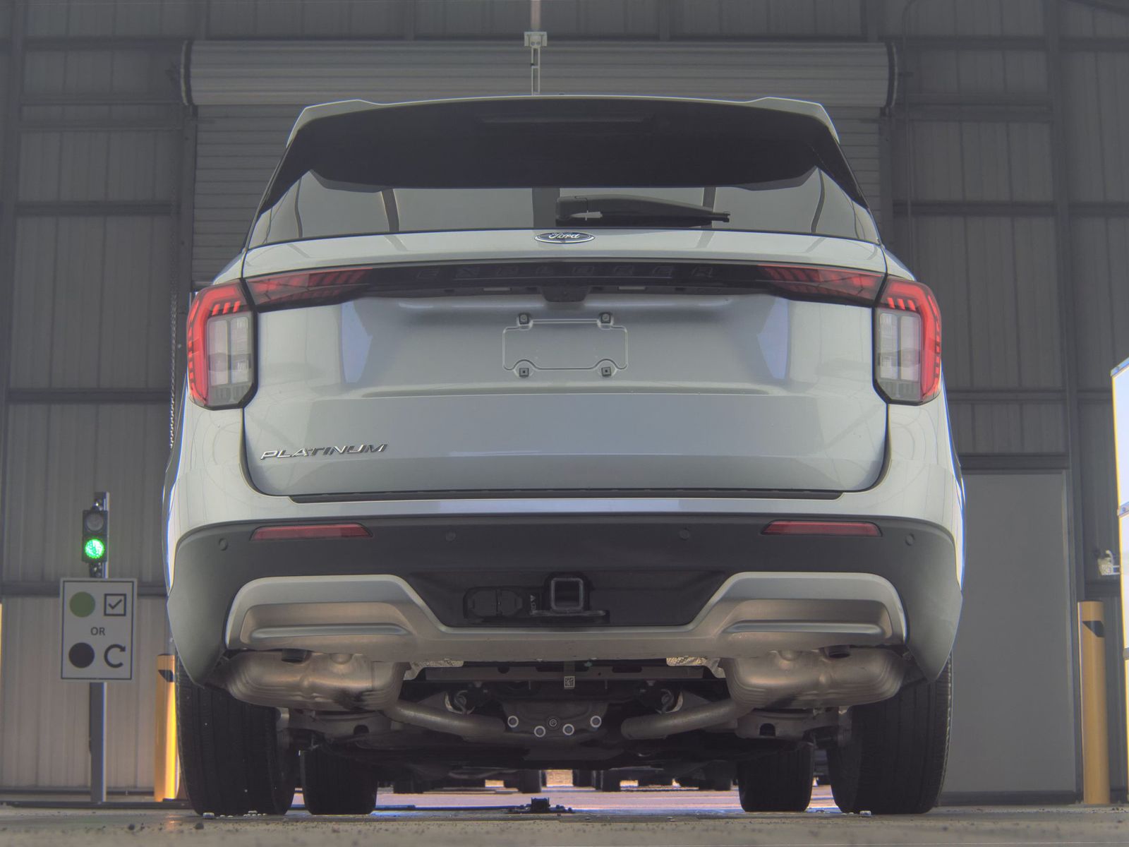 2025 Ford Explorer Platinum FWD