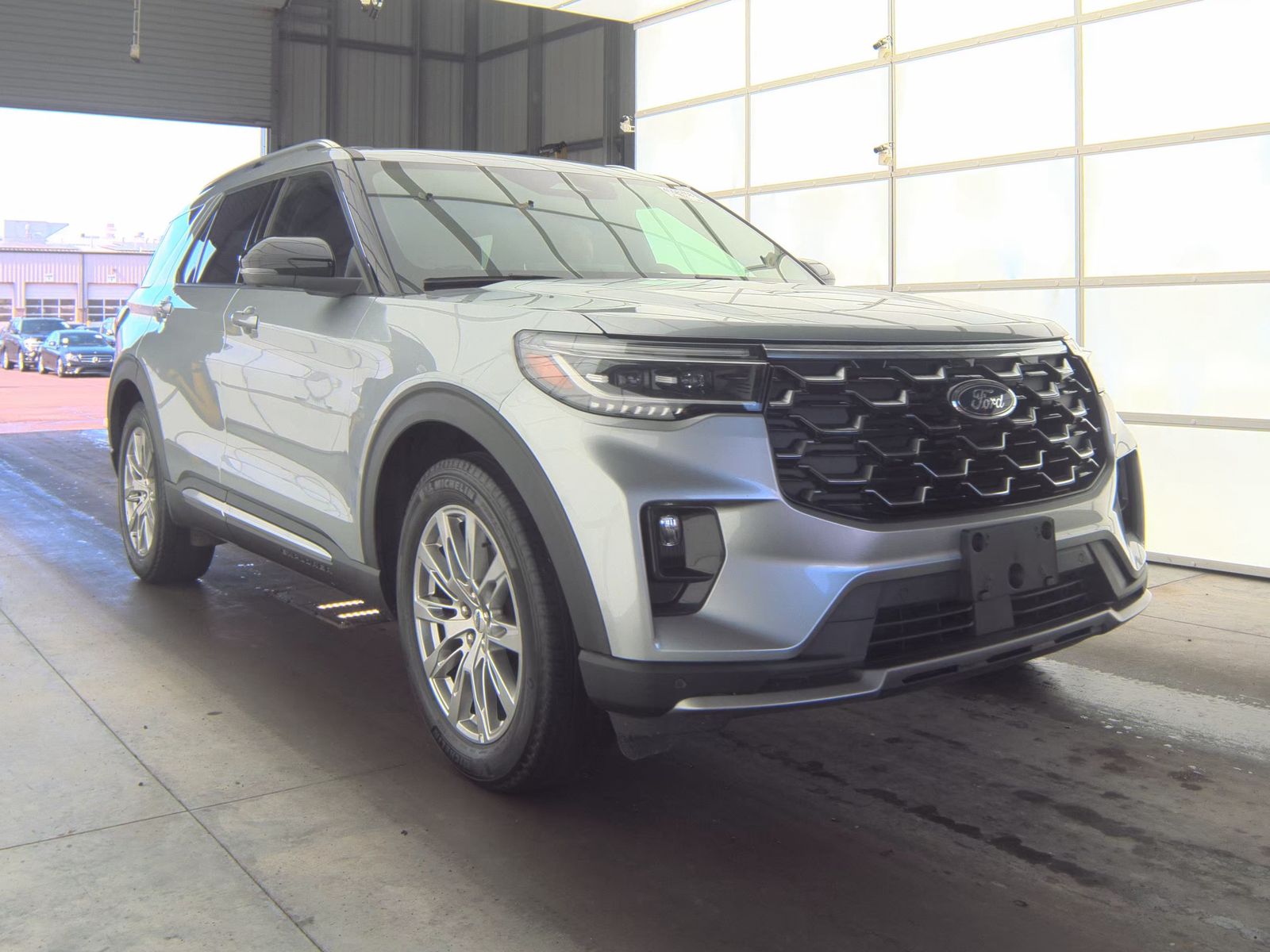 2025 Ford Explorer Platinum FWD