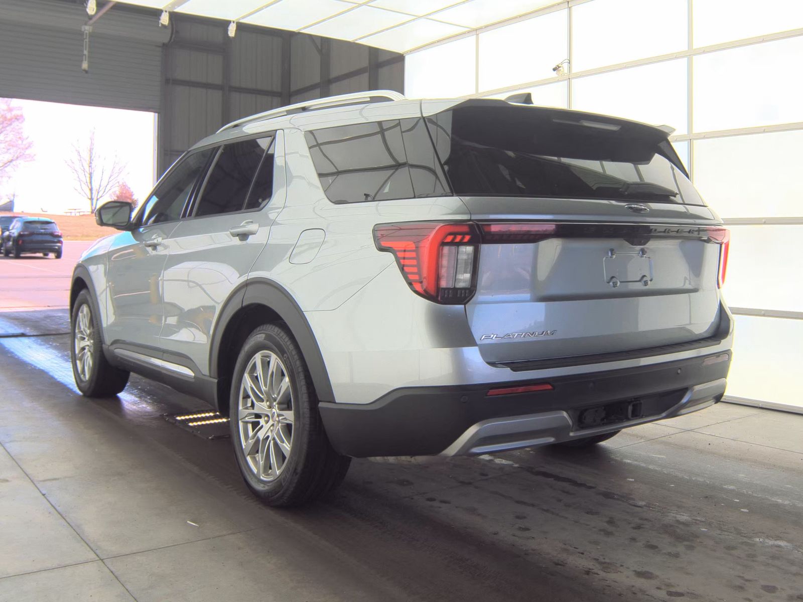 2025 Ford Explorer Platinum FWD