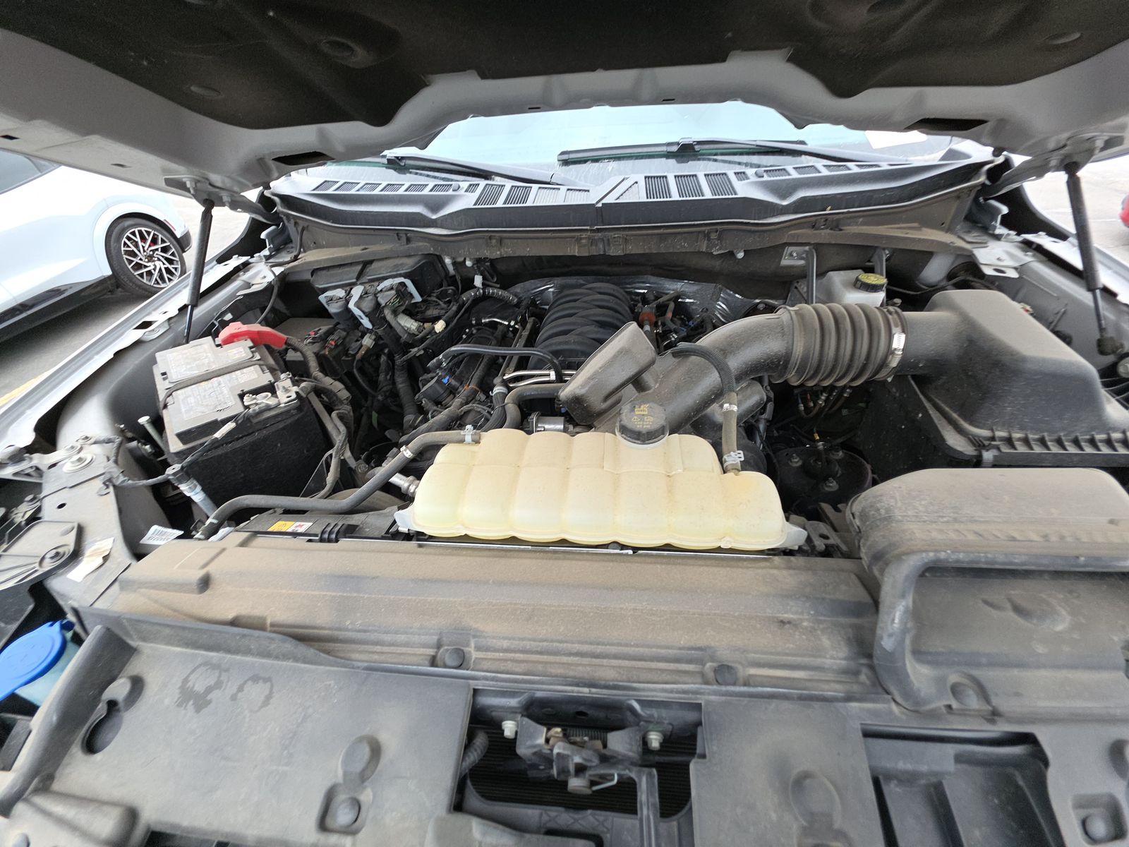 2025 Ford F-150 XLT AWD