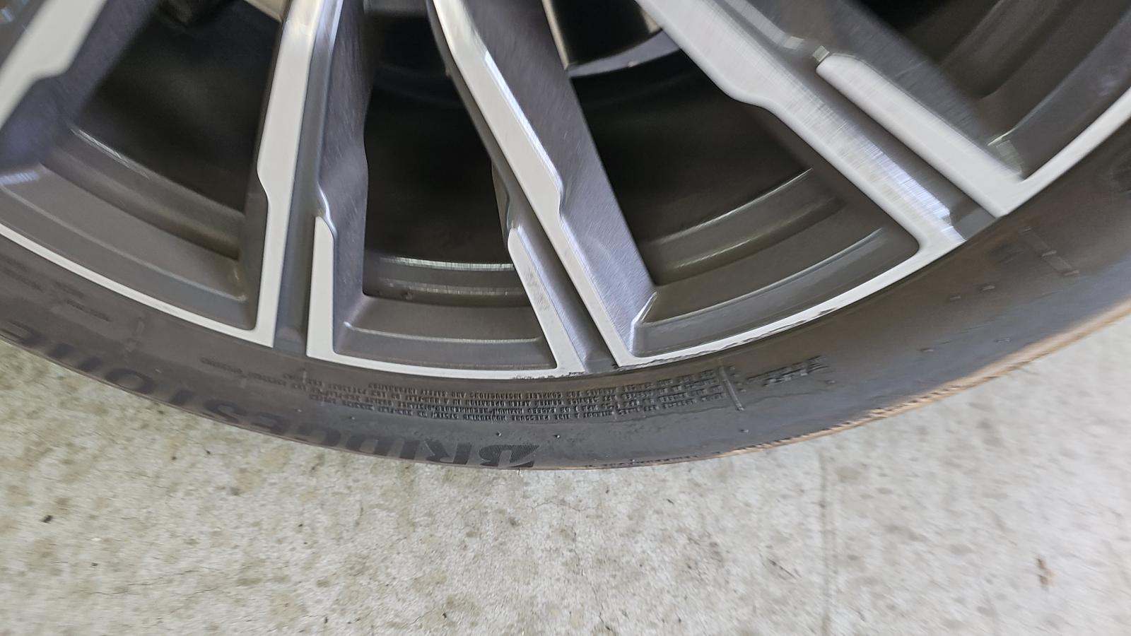 2025 BMW X5 xDrive40i AWD