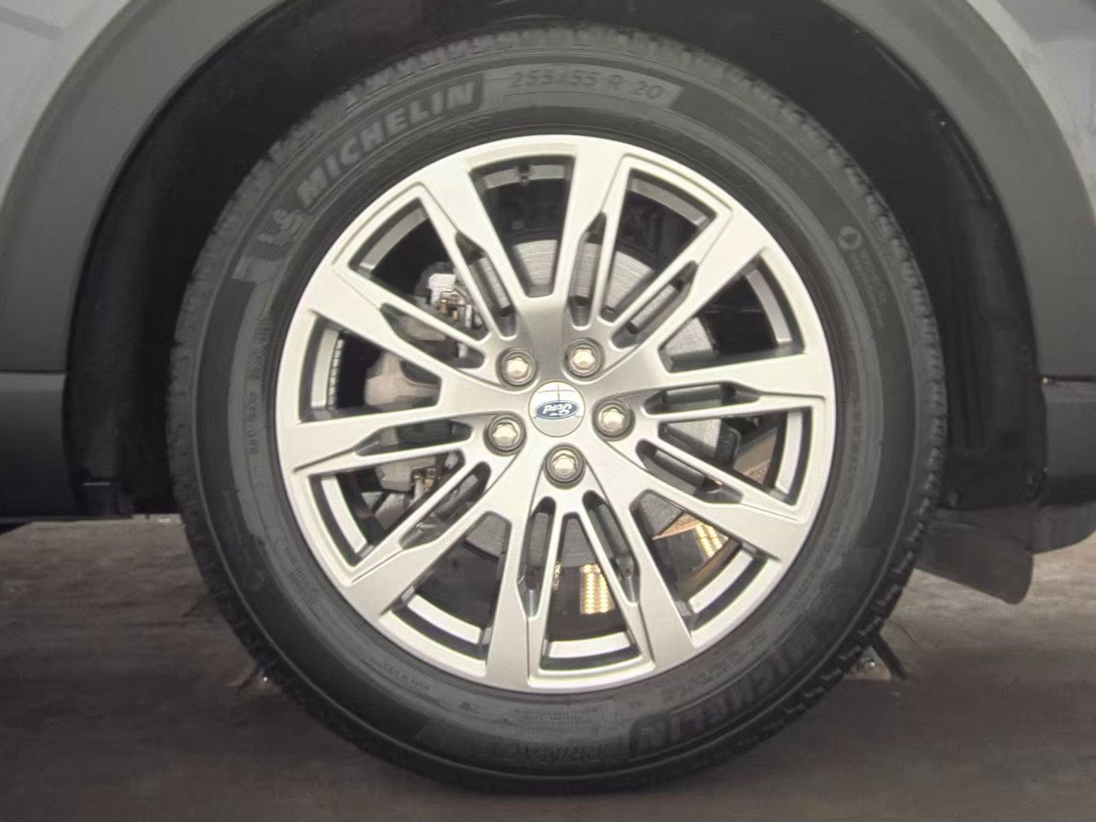 2025 Ford Explorer Platinum RWD