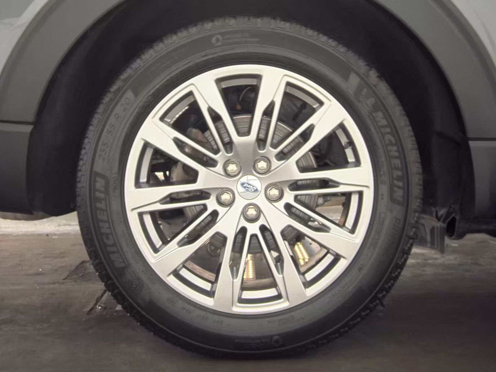 2025 Ford Explorer Platinum RWD