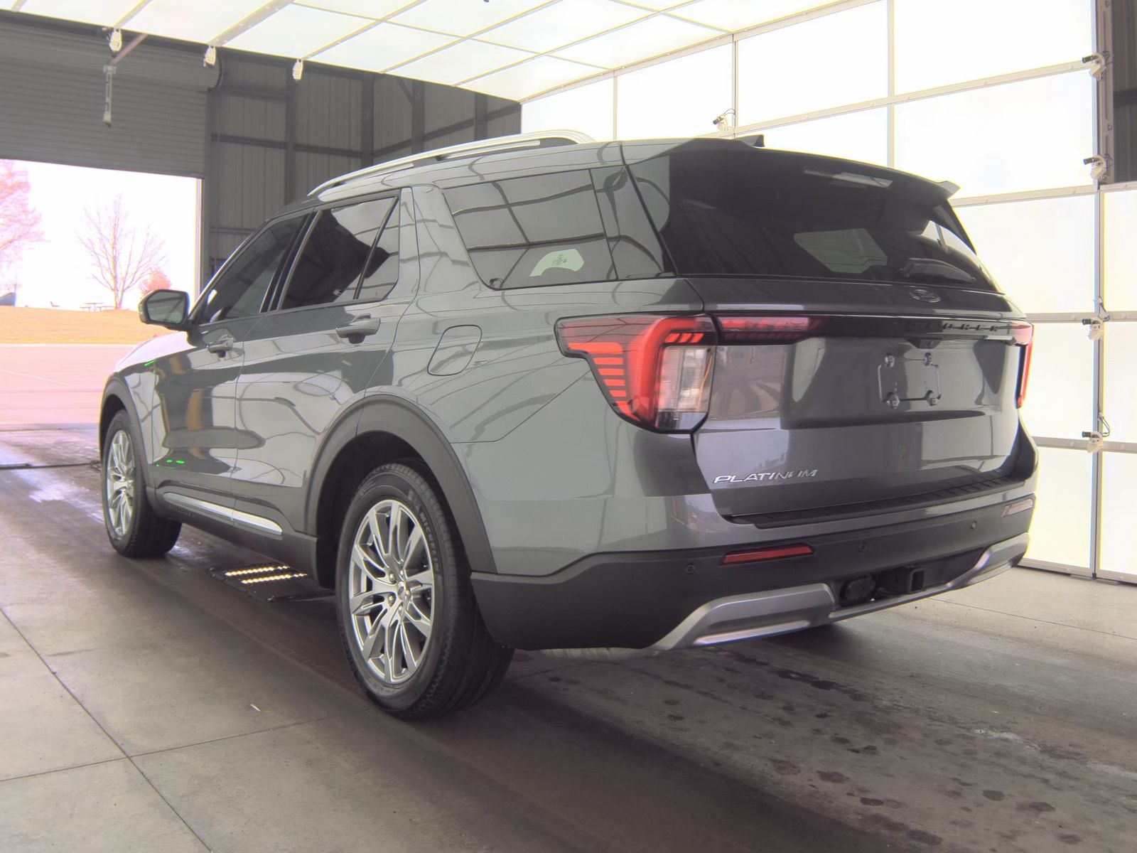 2025 Ford Explorer Platinum RWD