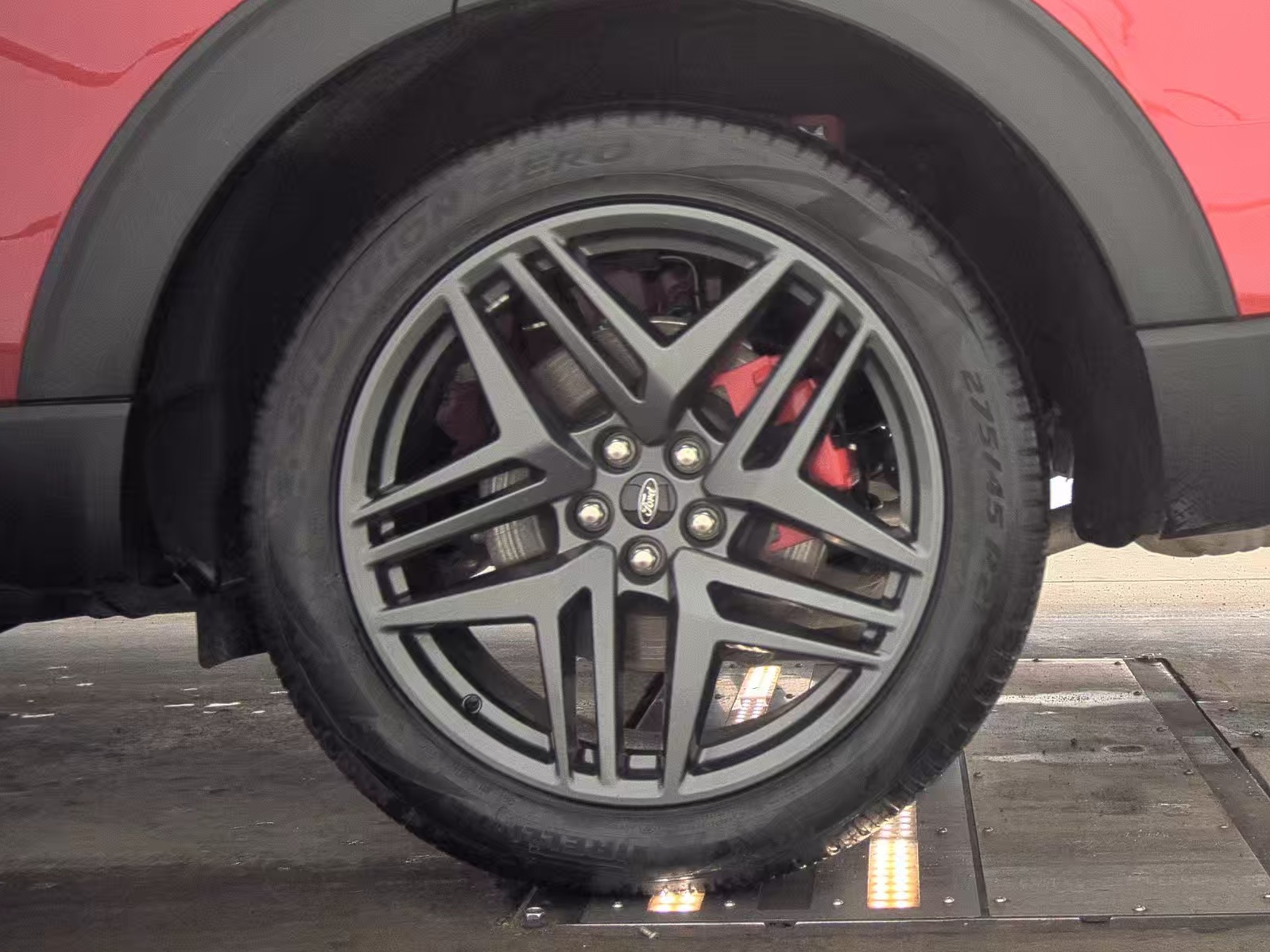 2025 Ford Explorer ST AWD