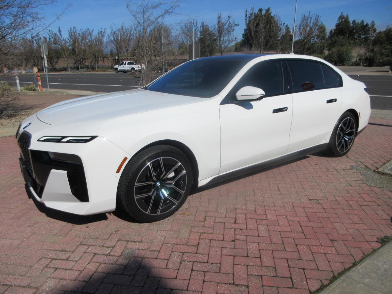 2025 BMW 7 Series 740i RWD