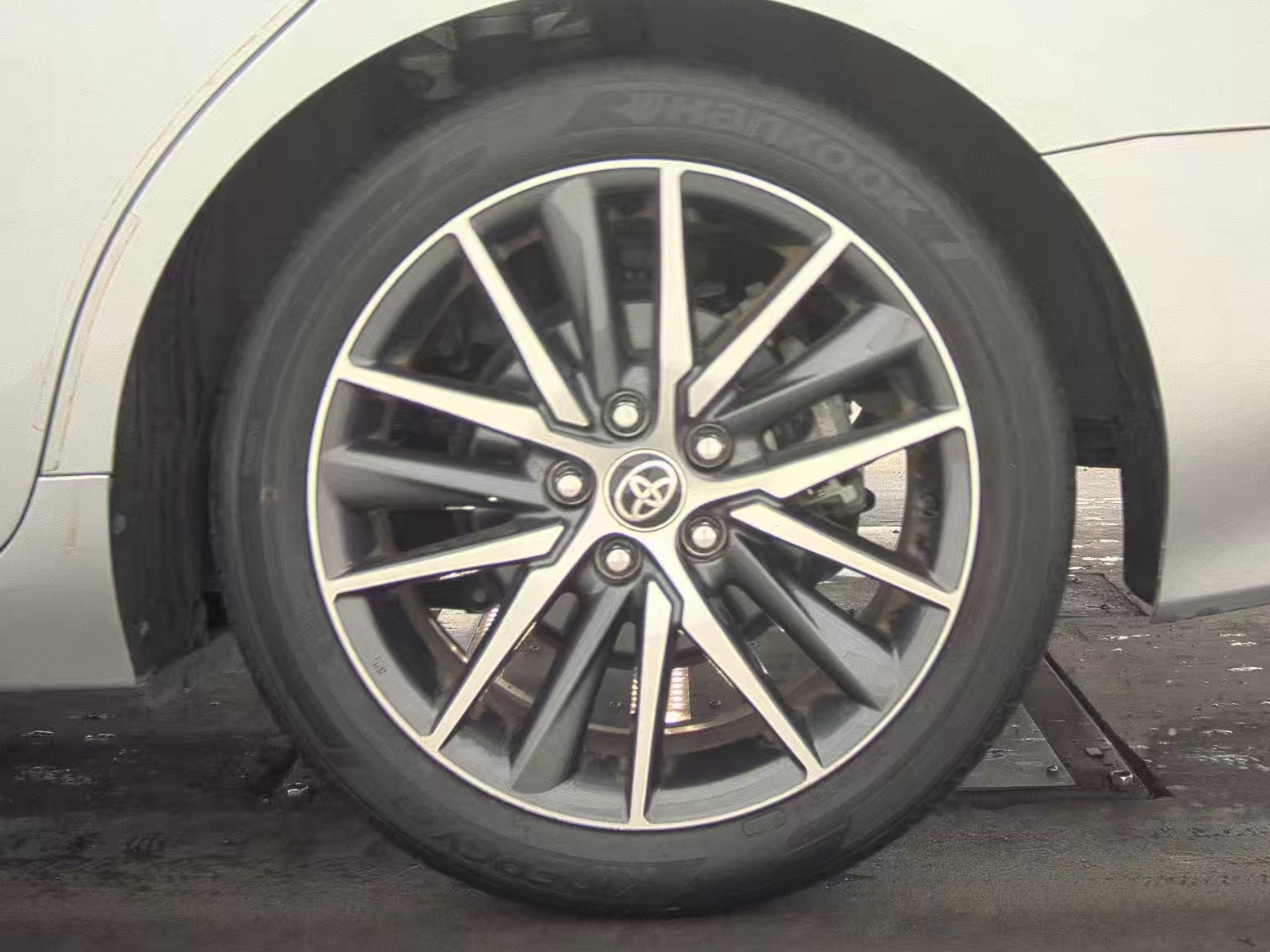 2021 Toyota Camry XLE FWD