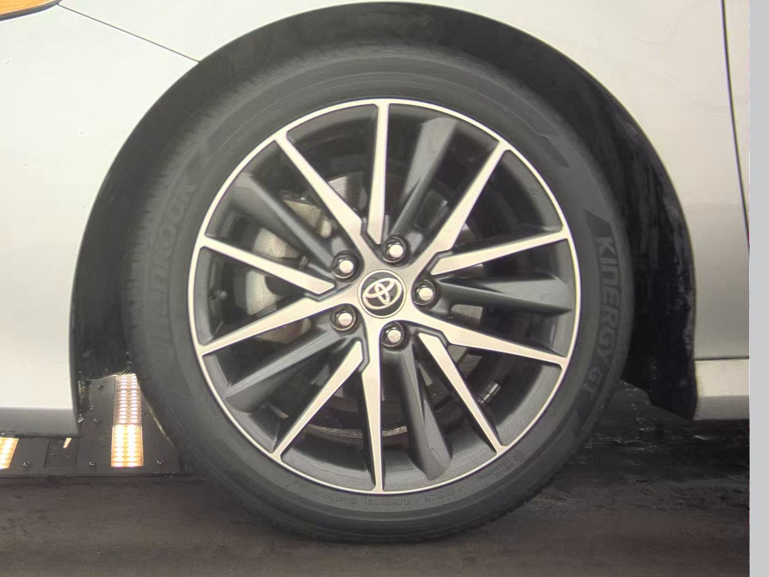 2021 Toyota Camry XLE FWD