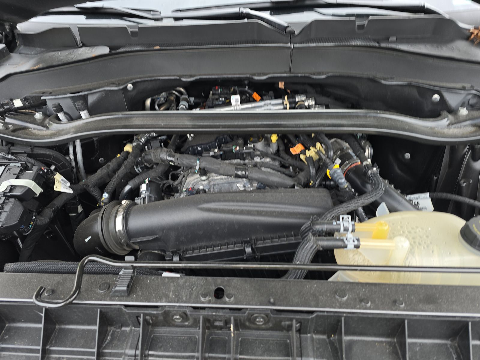 2025 Ford Explorer ST-Line AWD