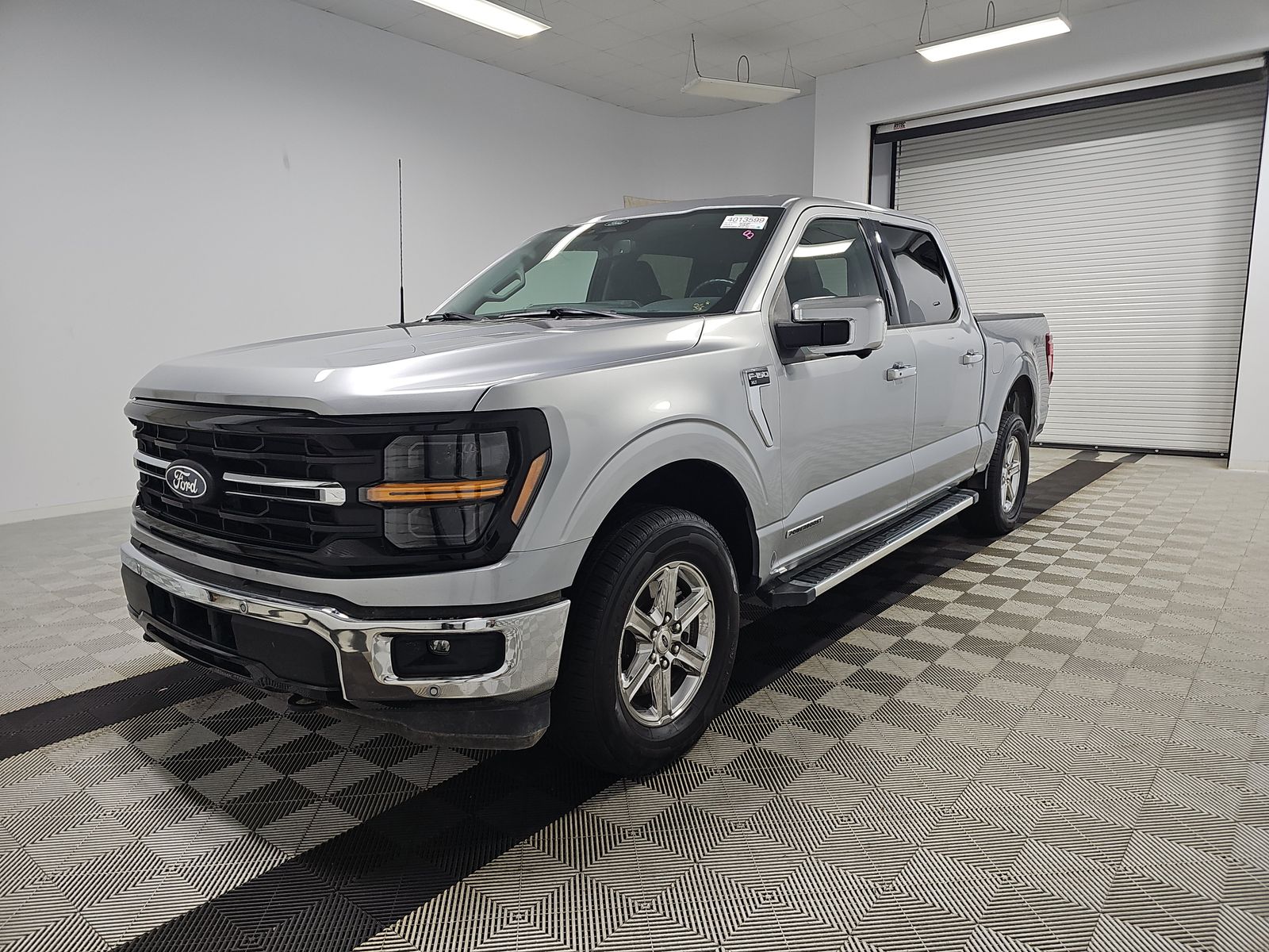 2024 Ford F-150 Hybrid XLT AWD