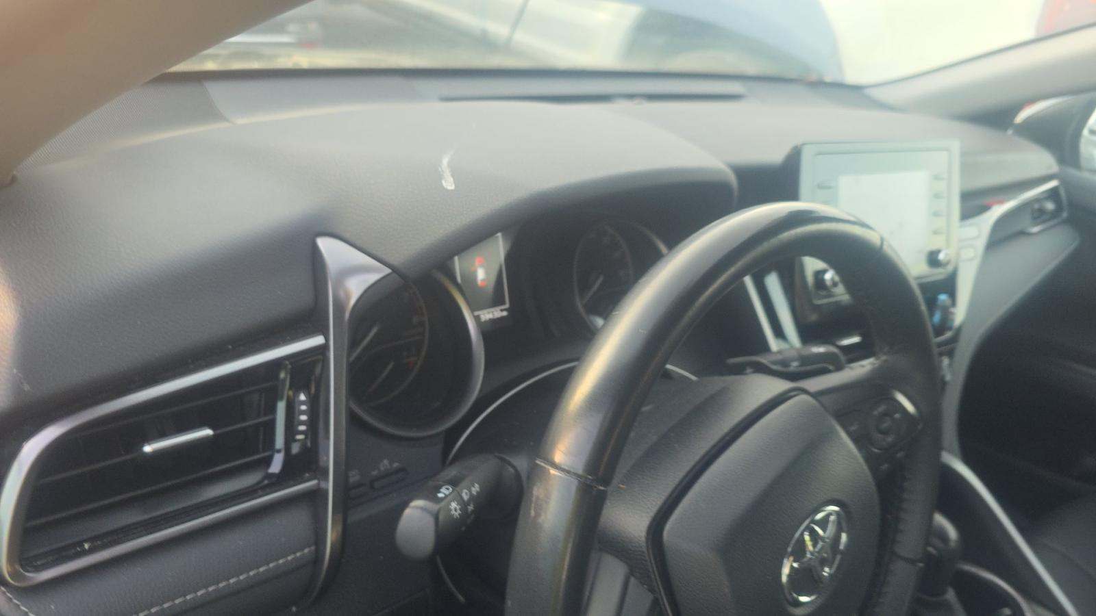 2024 Toyota Camry SE FWD