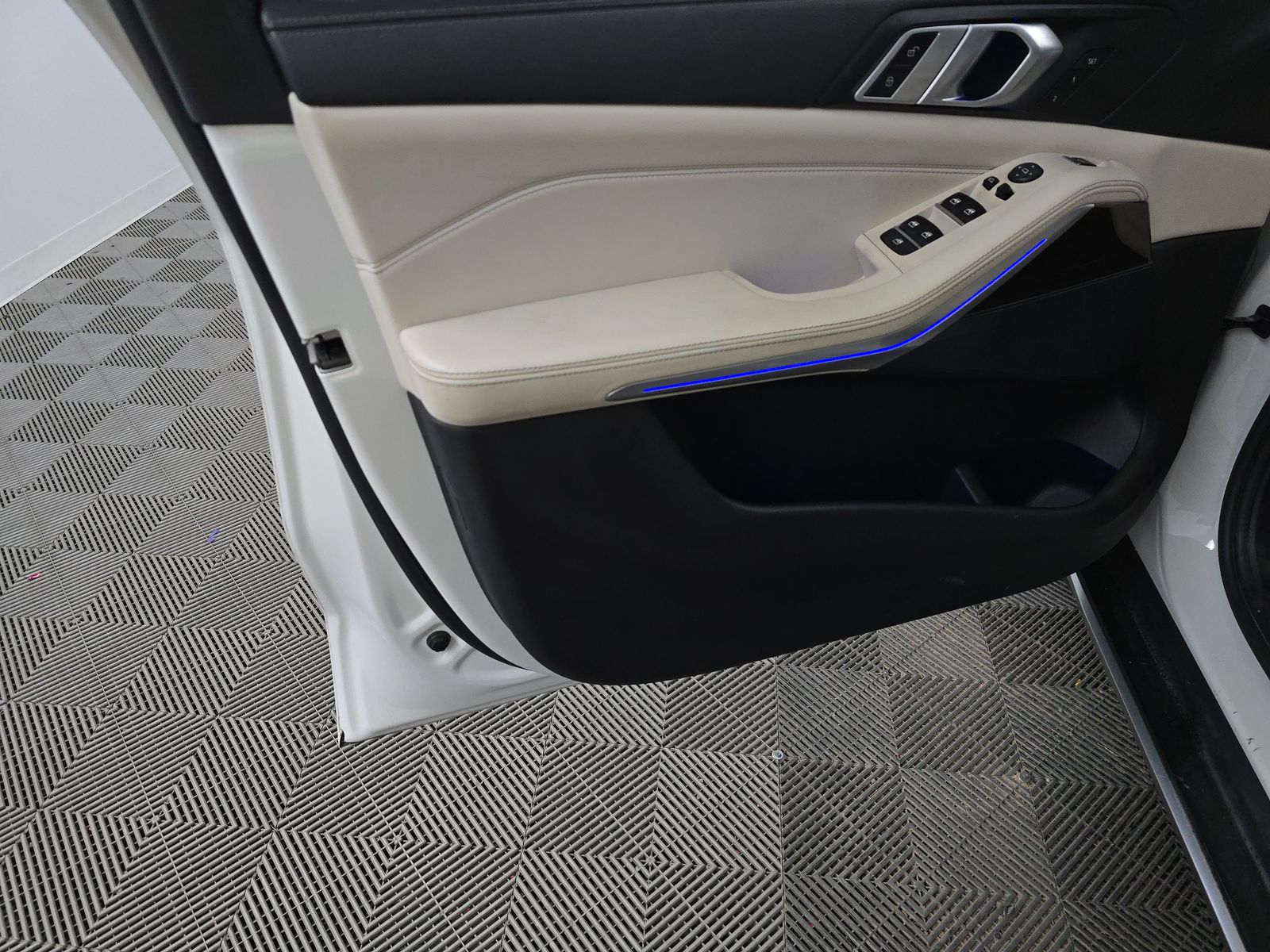 2020 BMW X5 xDrive40i AWD