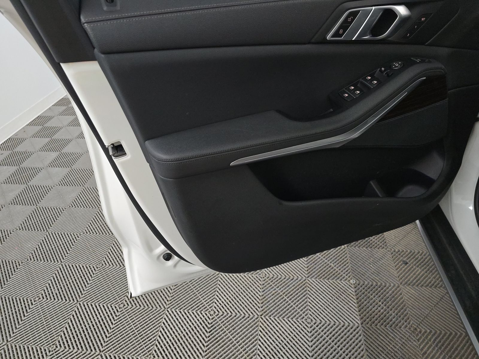 2020 BMW X5 xDrive40i AWD