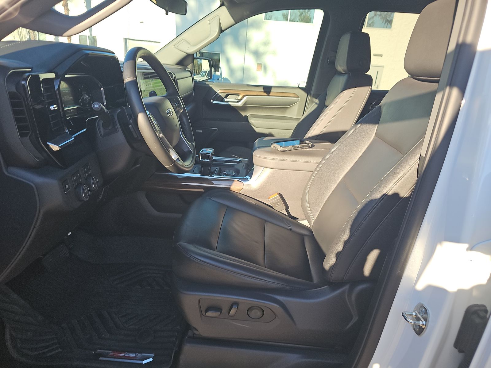 CHEVROLET SILVERADO - 8