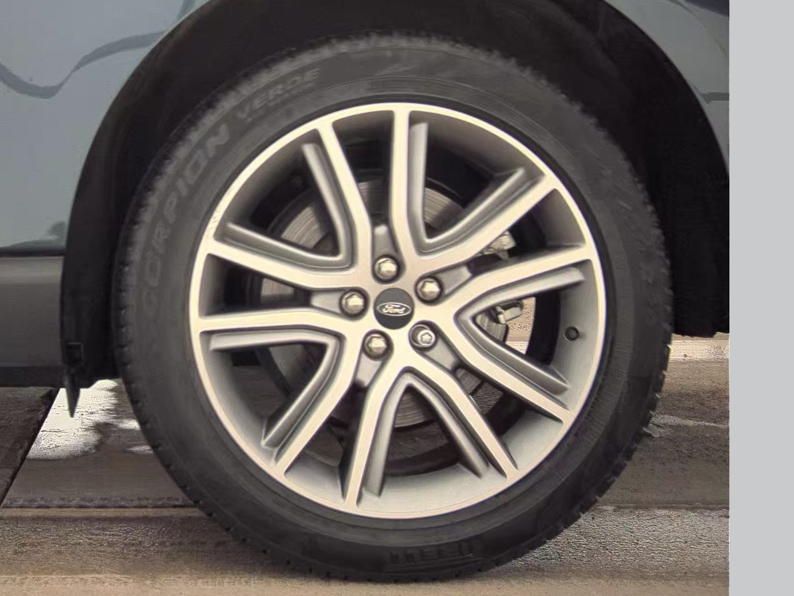 2023 Ford Edge Titanium AWD