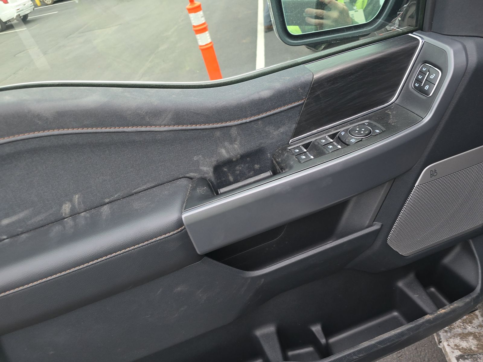 2025 Ford F-150 Lariat AWD