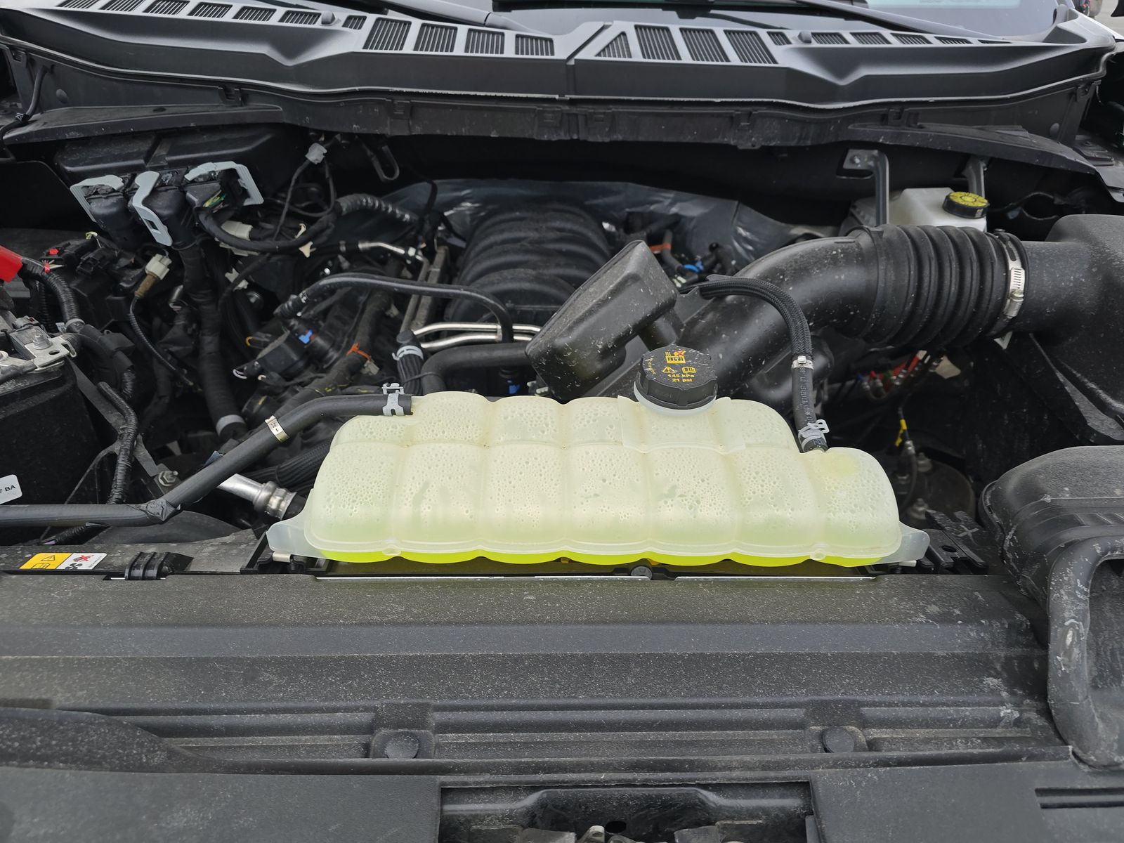 2025 Ford F-150 Lariat AWD