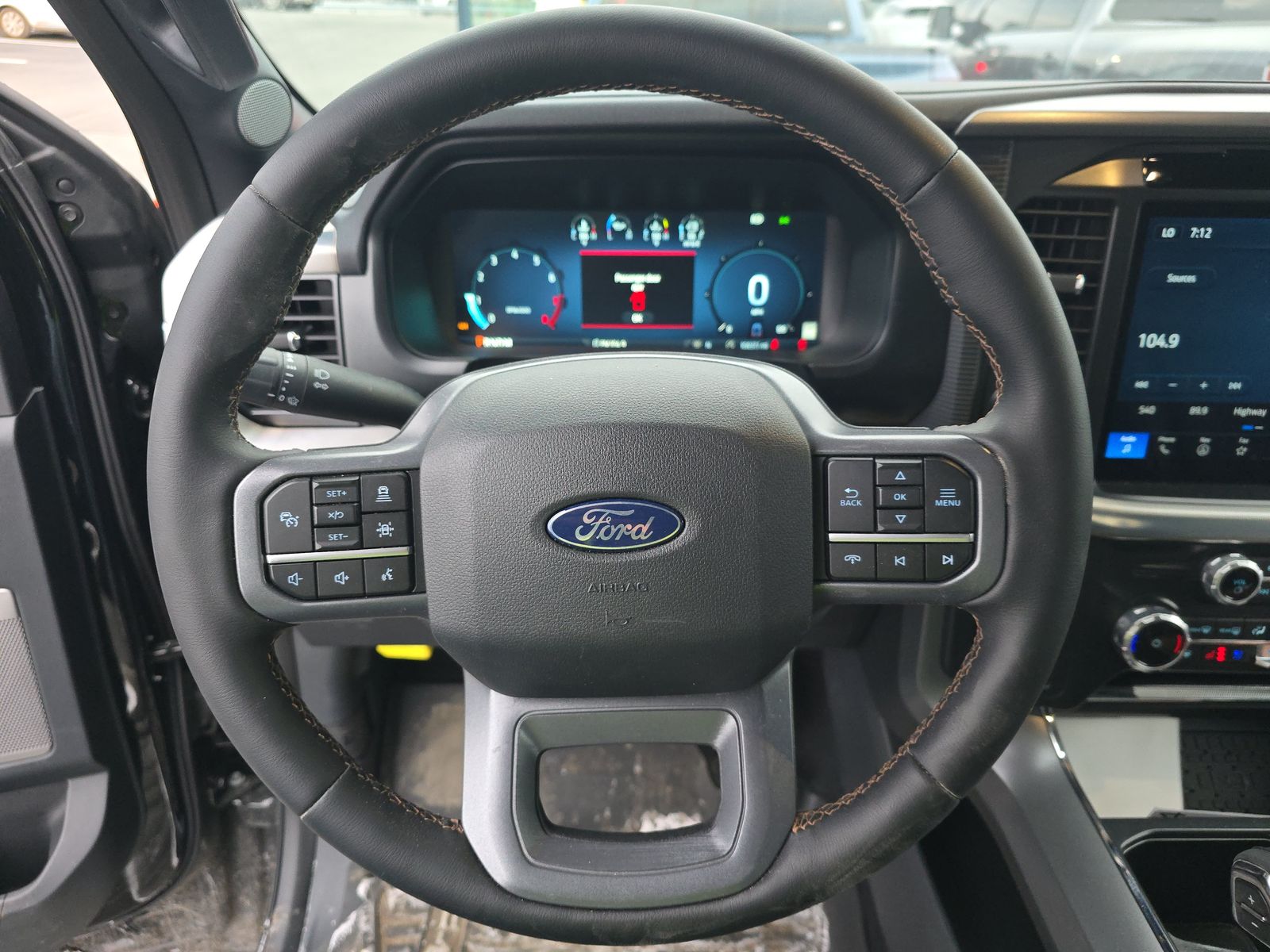 2025 Ford F-150 Lariat AWD