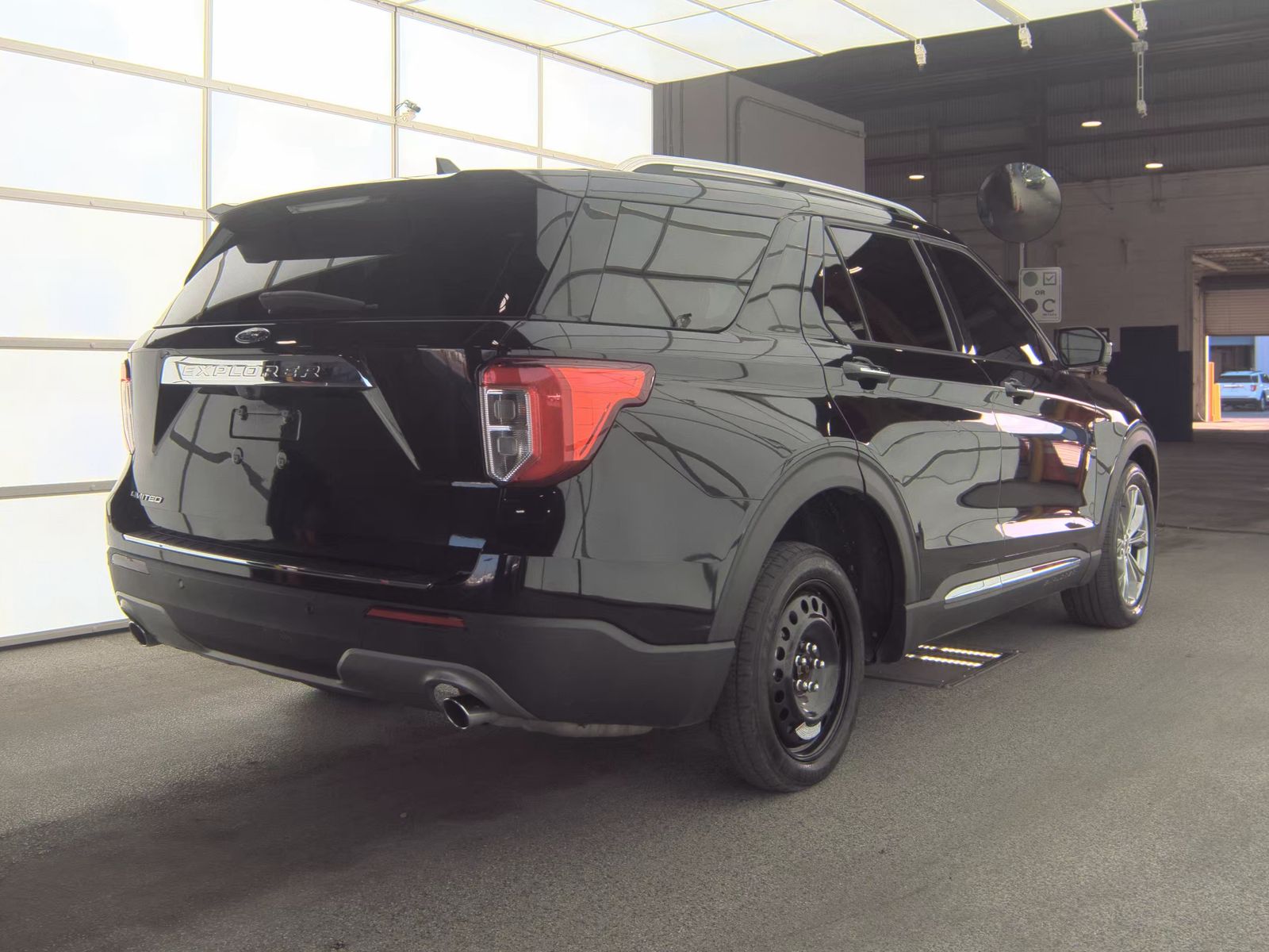 2022 Ford Explorer Limited RWD