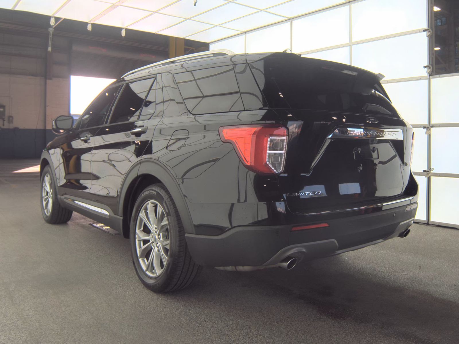 2022 Ford Explorer Limited RWD