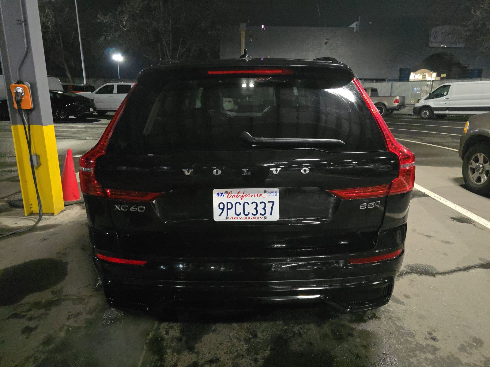 2025 Volvo XC60 B5 Plus AWD