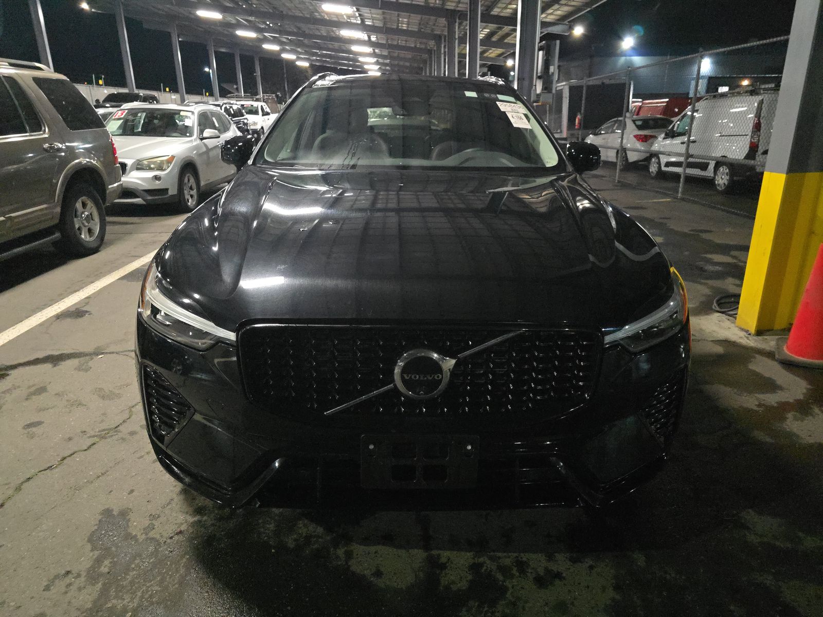 2025 Volvo XC60 B5 Plus AWD